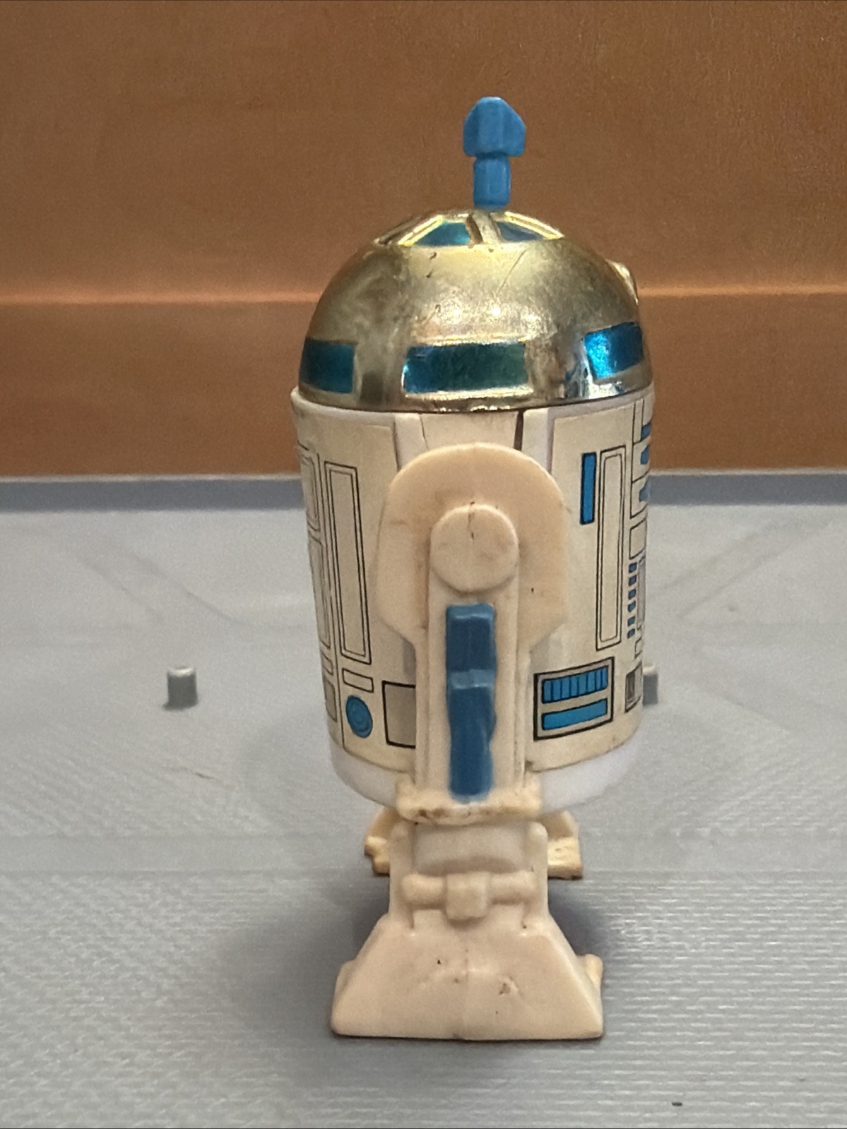 R2-D2 (Artoo-Detoo) (with Sensorscope) sold