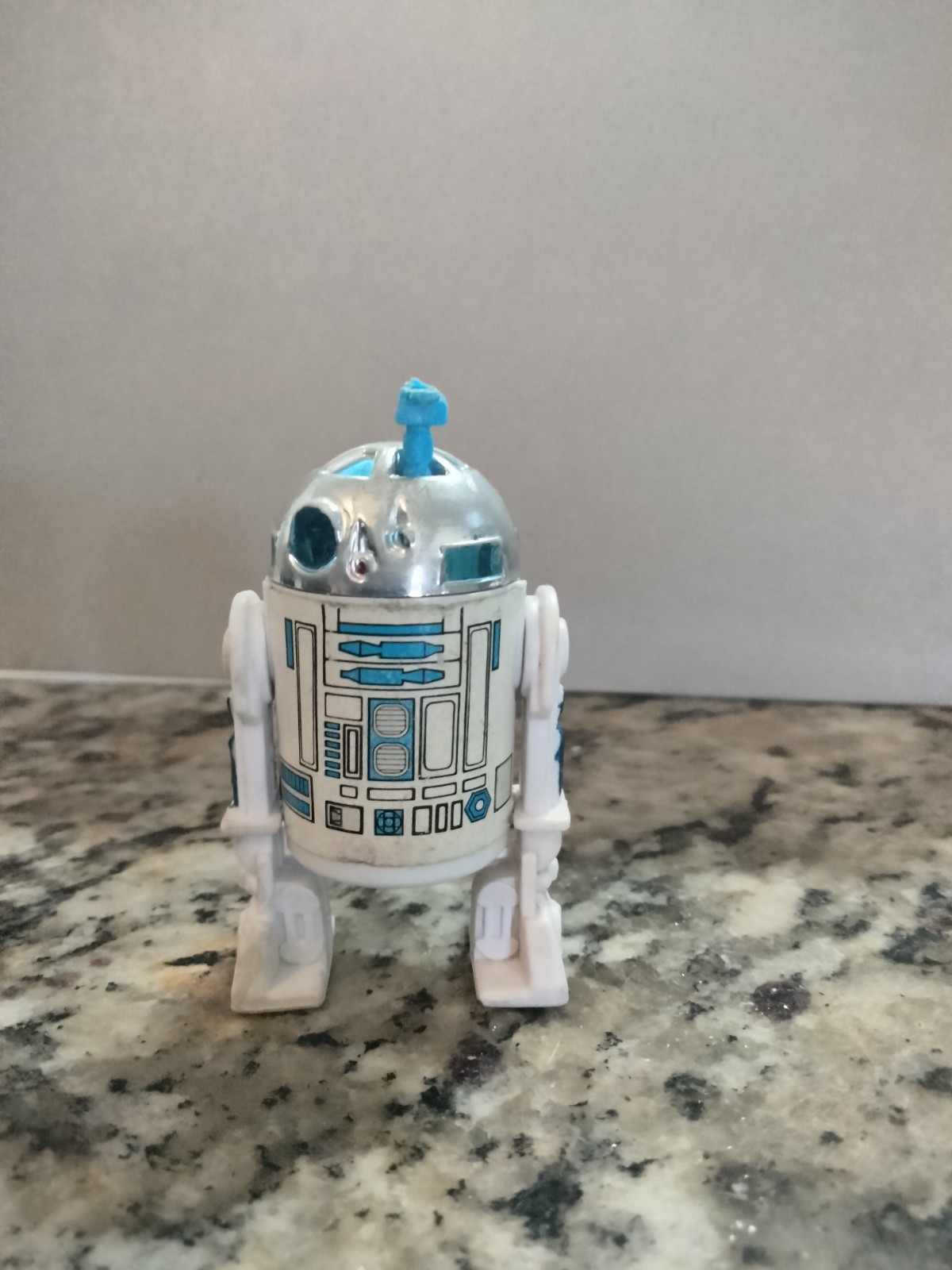 R2-D2 (Artoo-Detoo) (with Sensorscope) sold