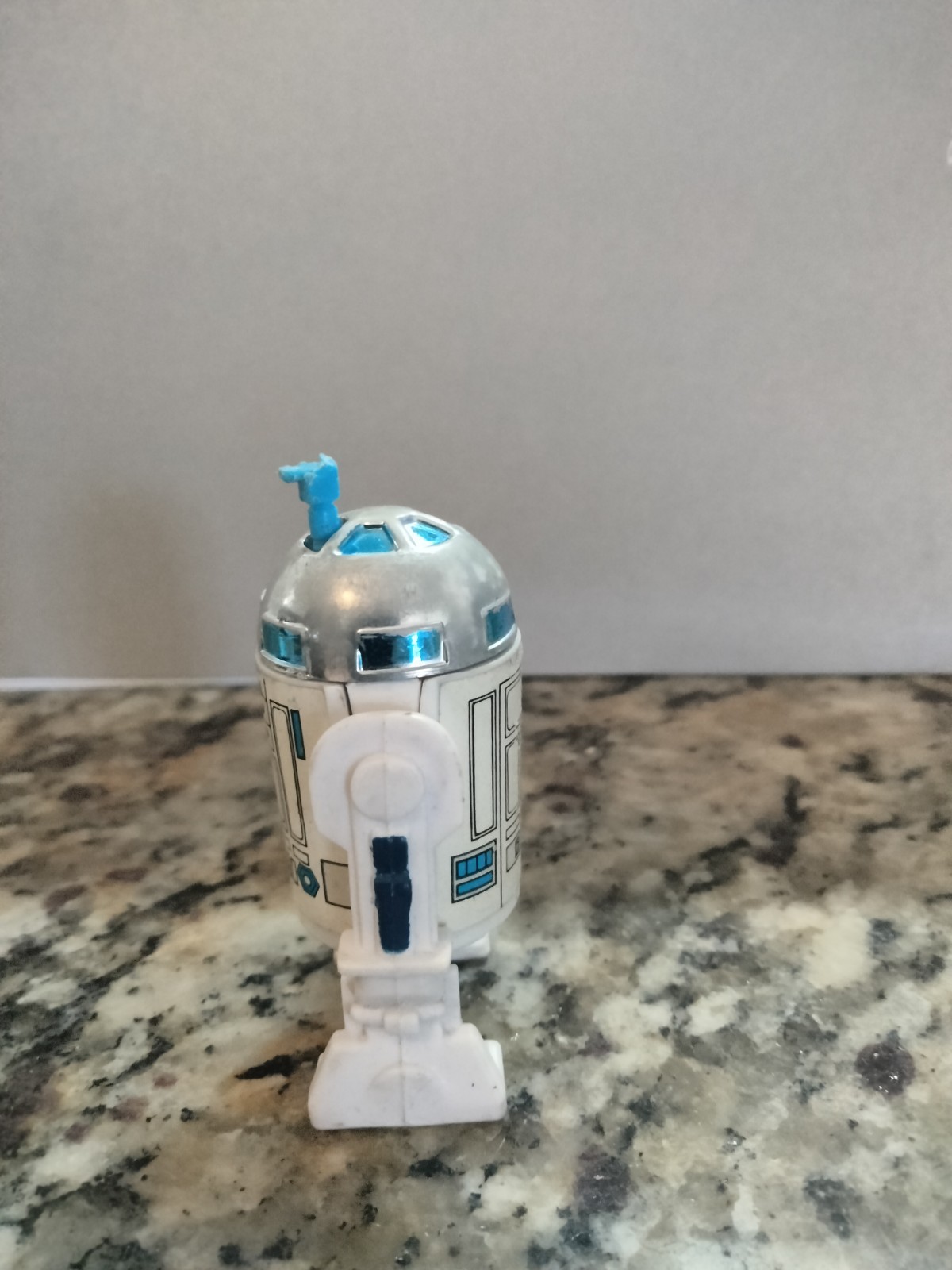 R2-D2 (Artoo-Detoo) (with Sensorscope) sold