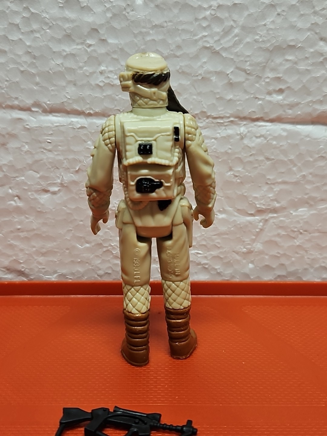 Rebel Commander sold