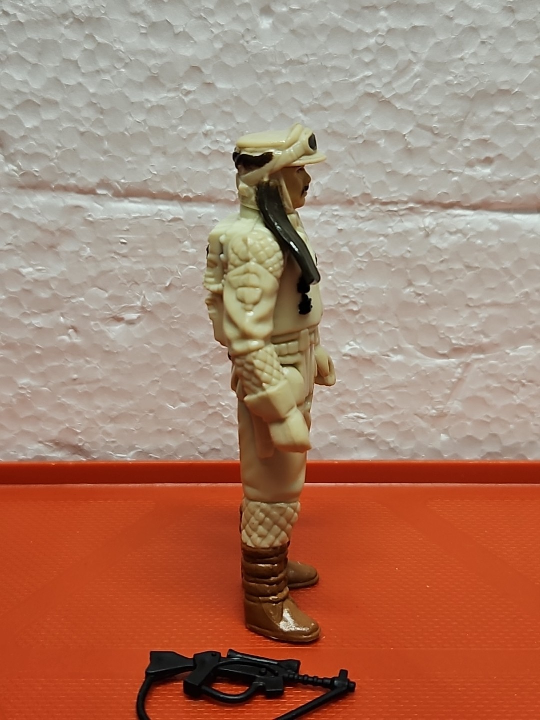 Rebel Commander sold