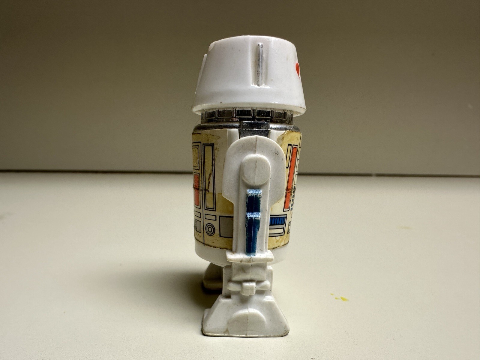 R5-D4 (Arfive-Defour) sold