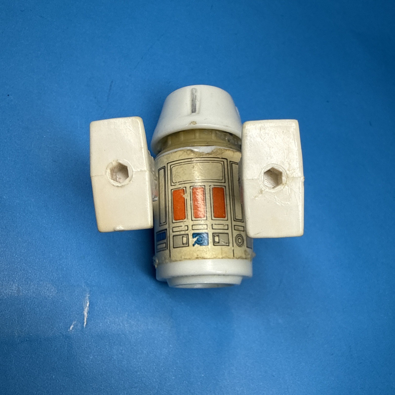 R5-D4 (Arfive-Defour) sold