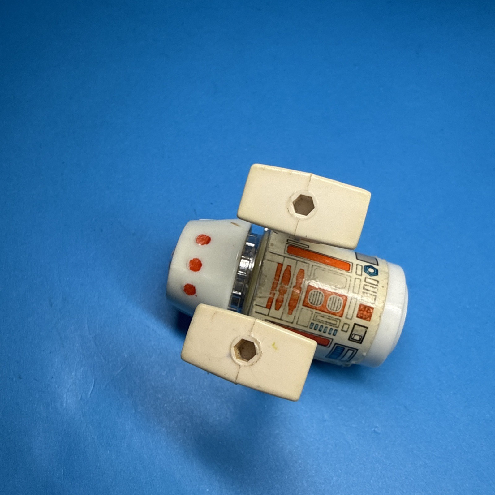 R5-D4 (Arfive-Defour) sold