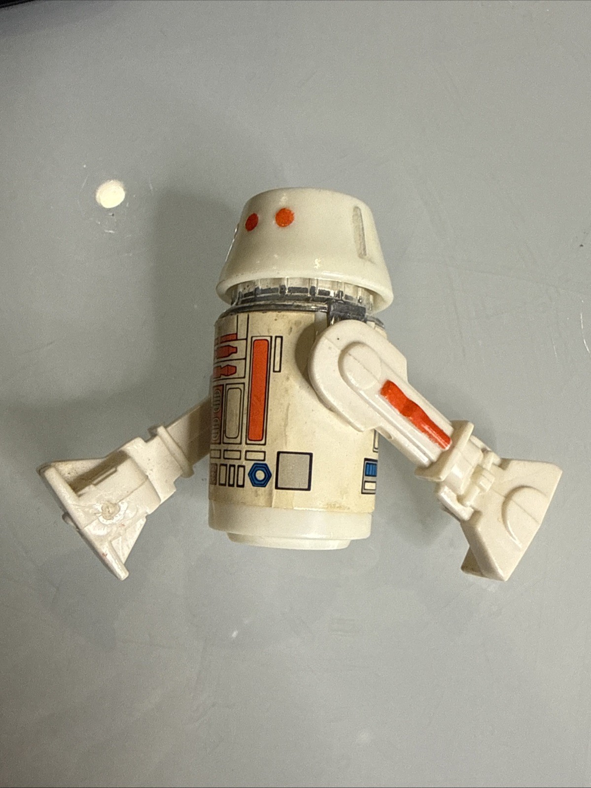 R5-D4 (Arfive-Defour) sold