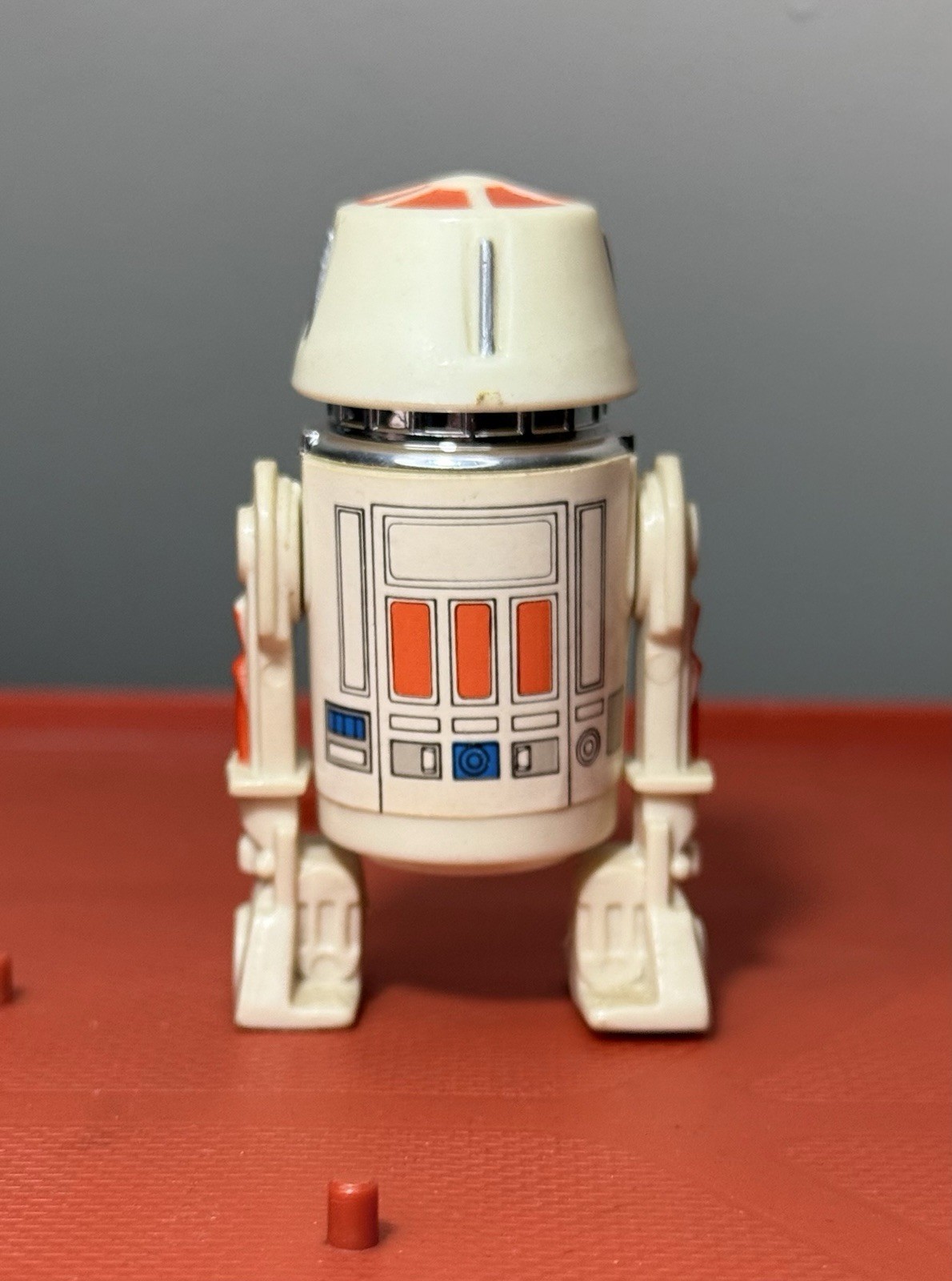 R5-D4 (Arfive-Defour) sold