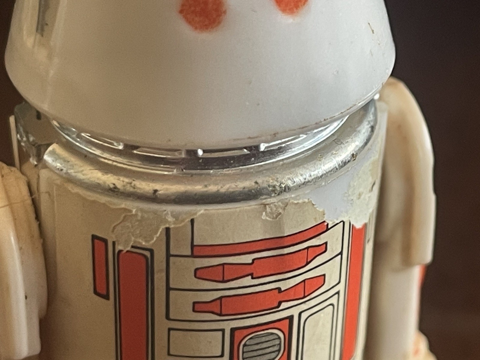 R5-D4 (Arfive-Defour) sold