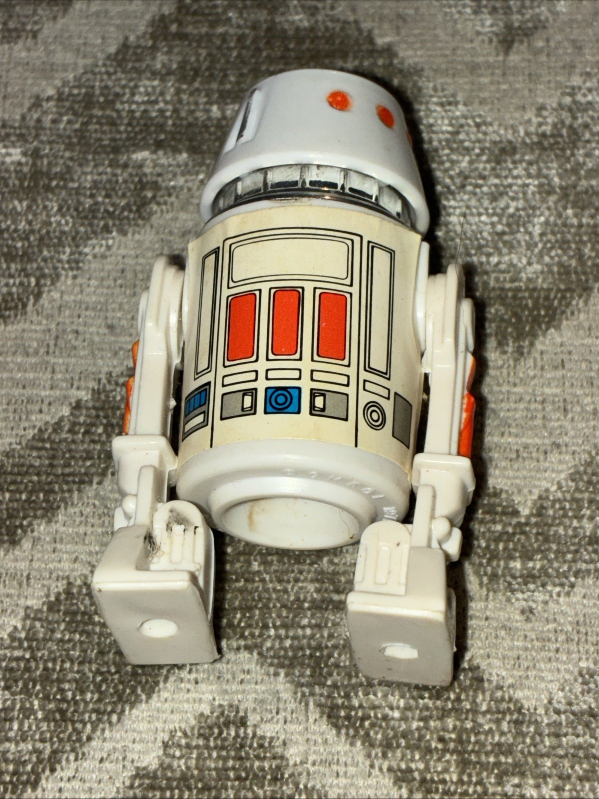 R5-D4 (Arfive-Defour) sold