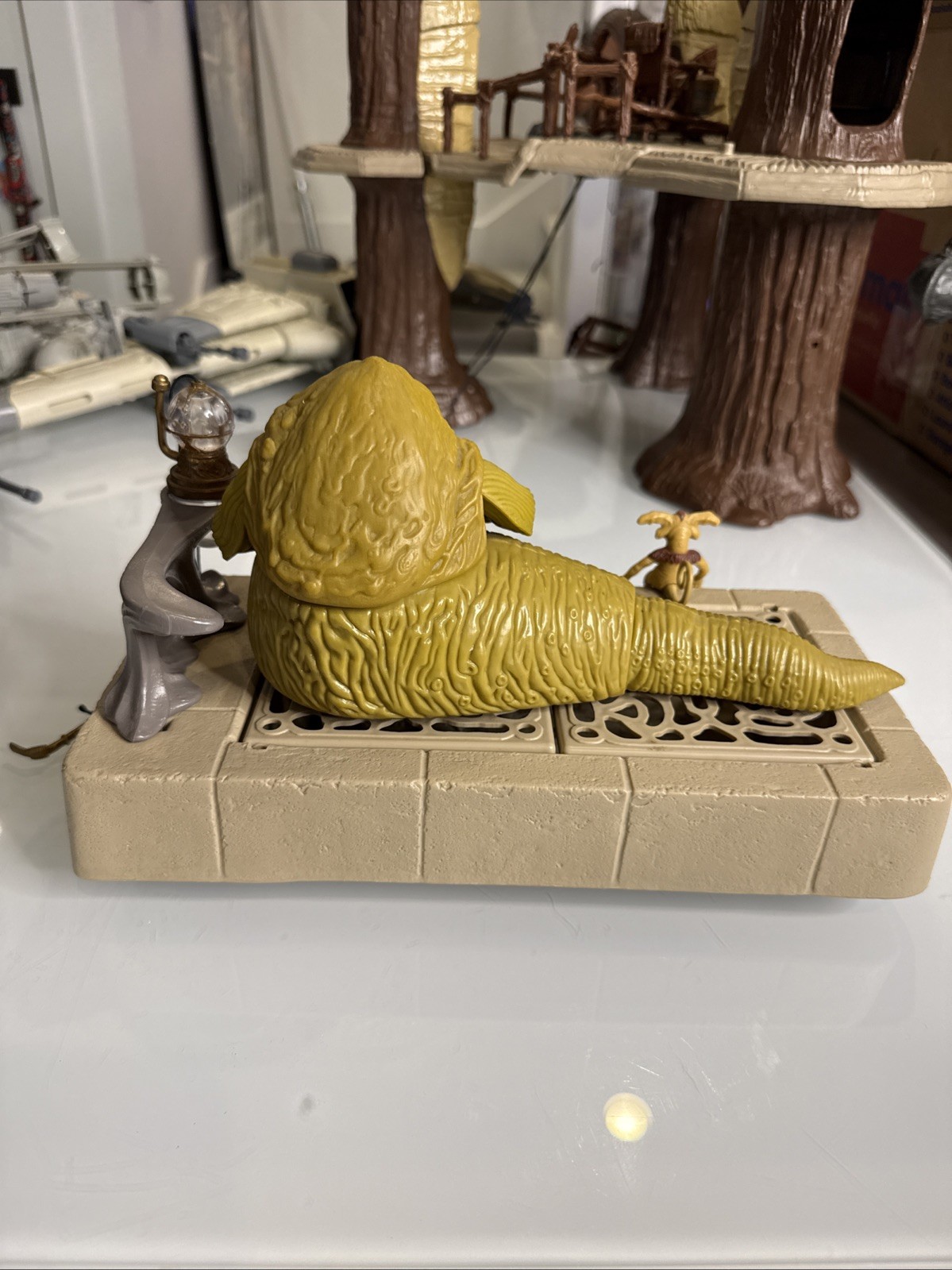 Jabba the Hutt Action Playset sold