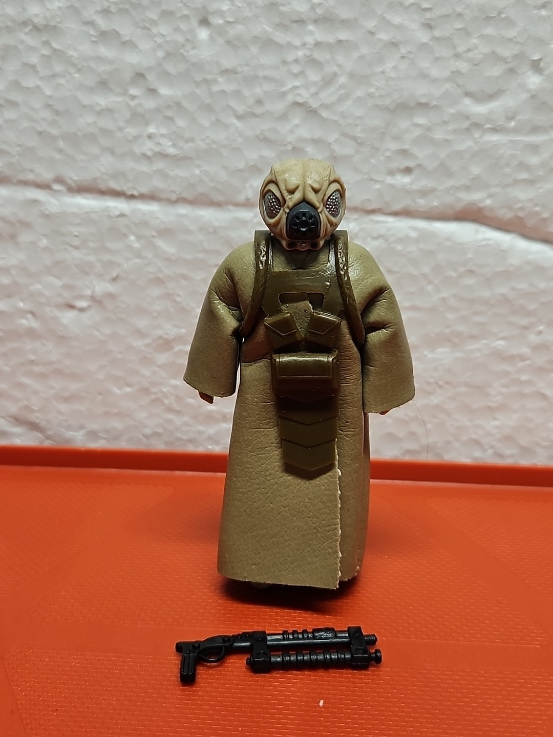 4-LOM sold