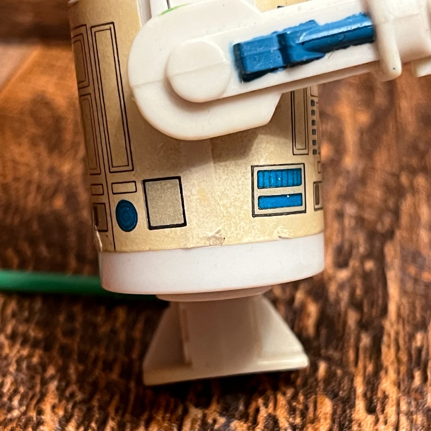 R2-D2 (Artoo-Detoo) with pop-up Lightsaber sold
