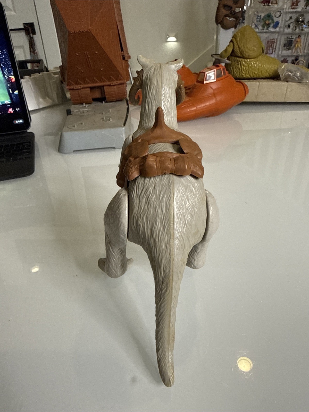 Tauntaun (closed belly) sold
