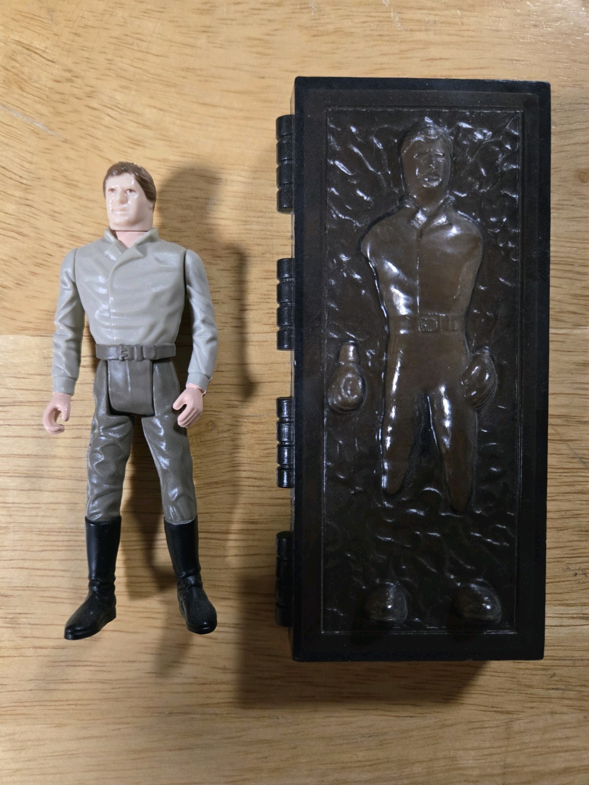 Han Solo (In Carbonite Chamber) sold