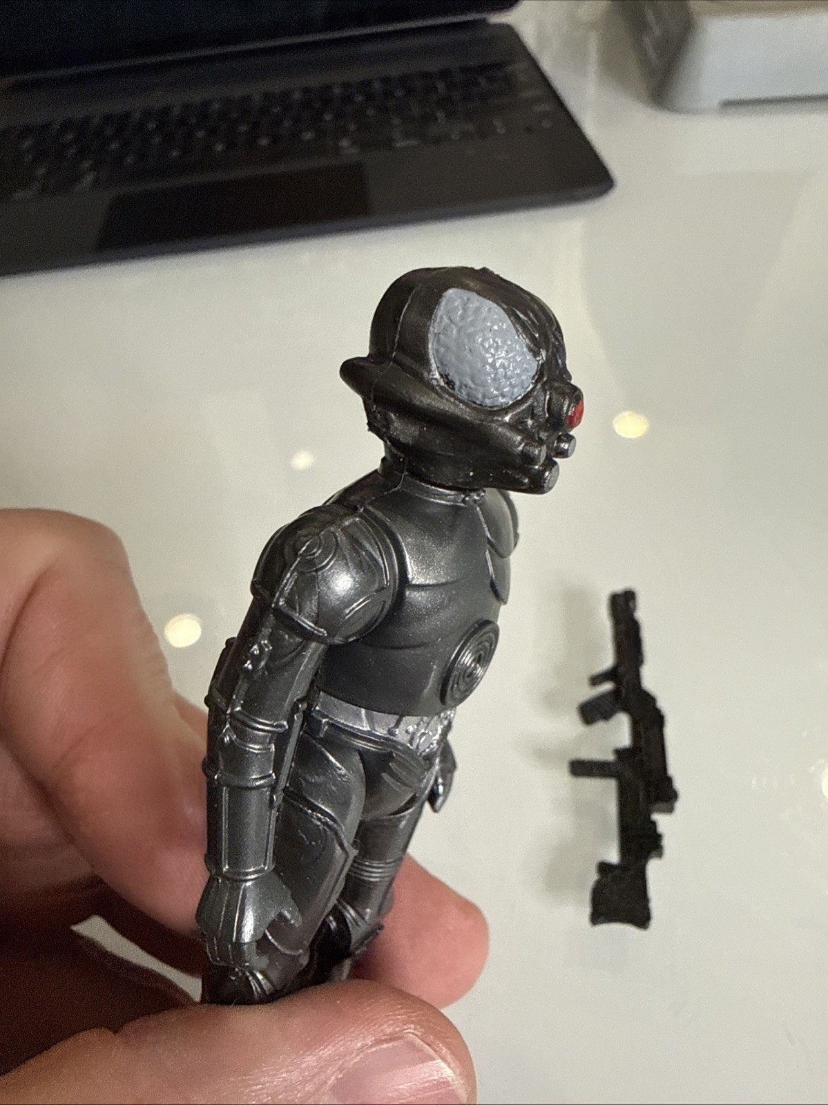 Zuckuss sold