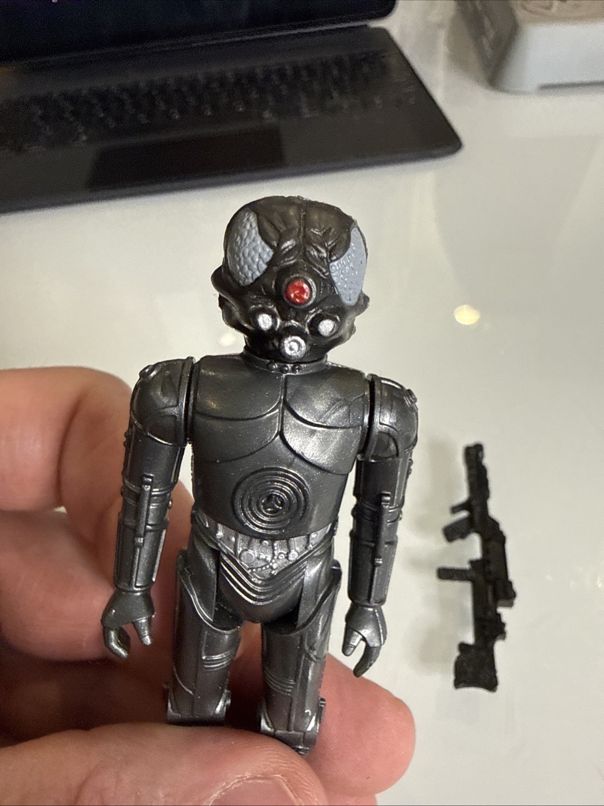 Zuckuss sold