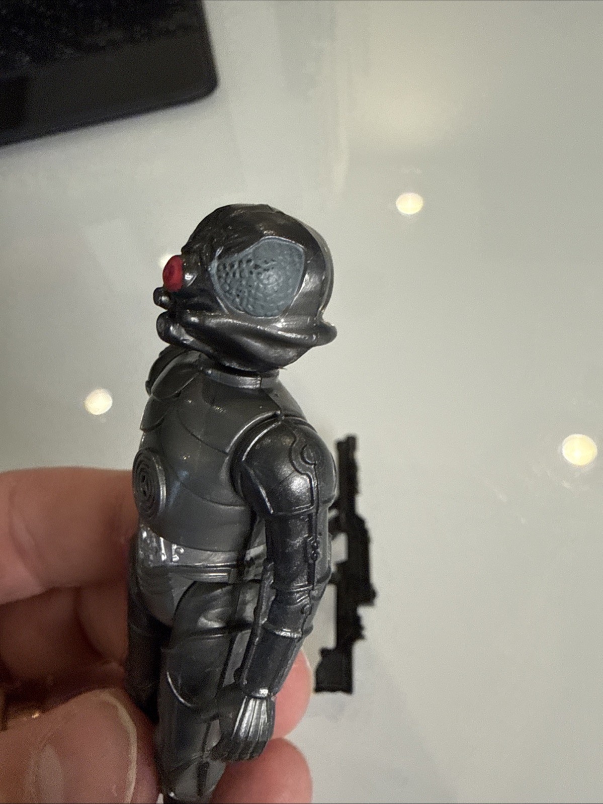 Zuckuss sold