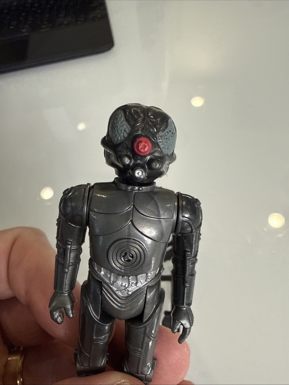 Zuckuss sold