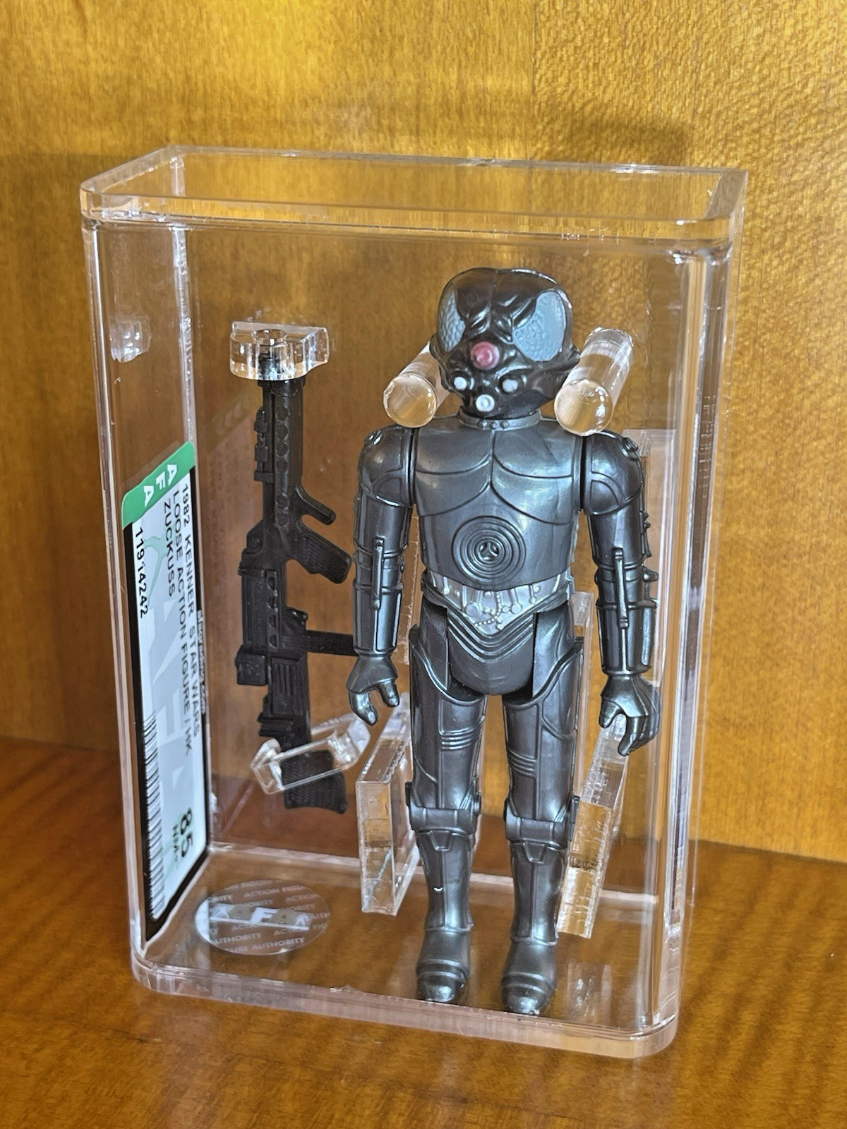 Zuckuss sold