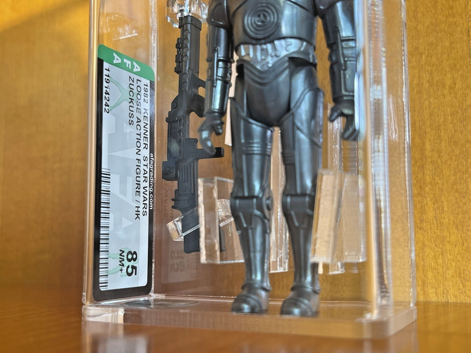 Zuckuss sold