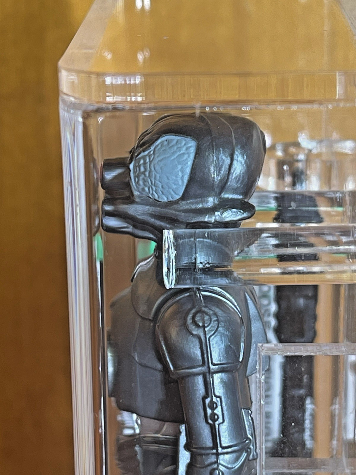 Zuckuss sold