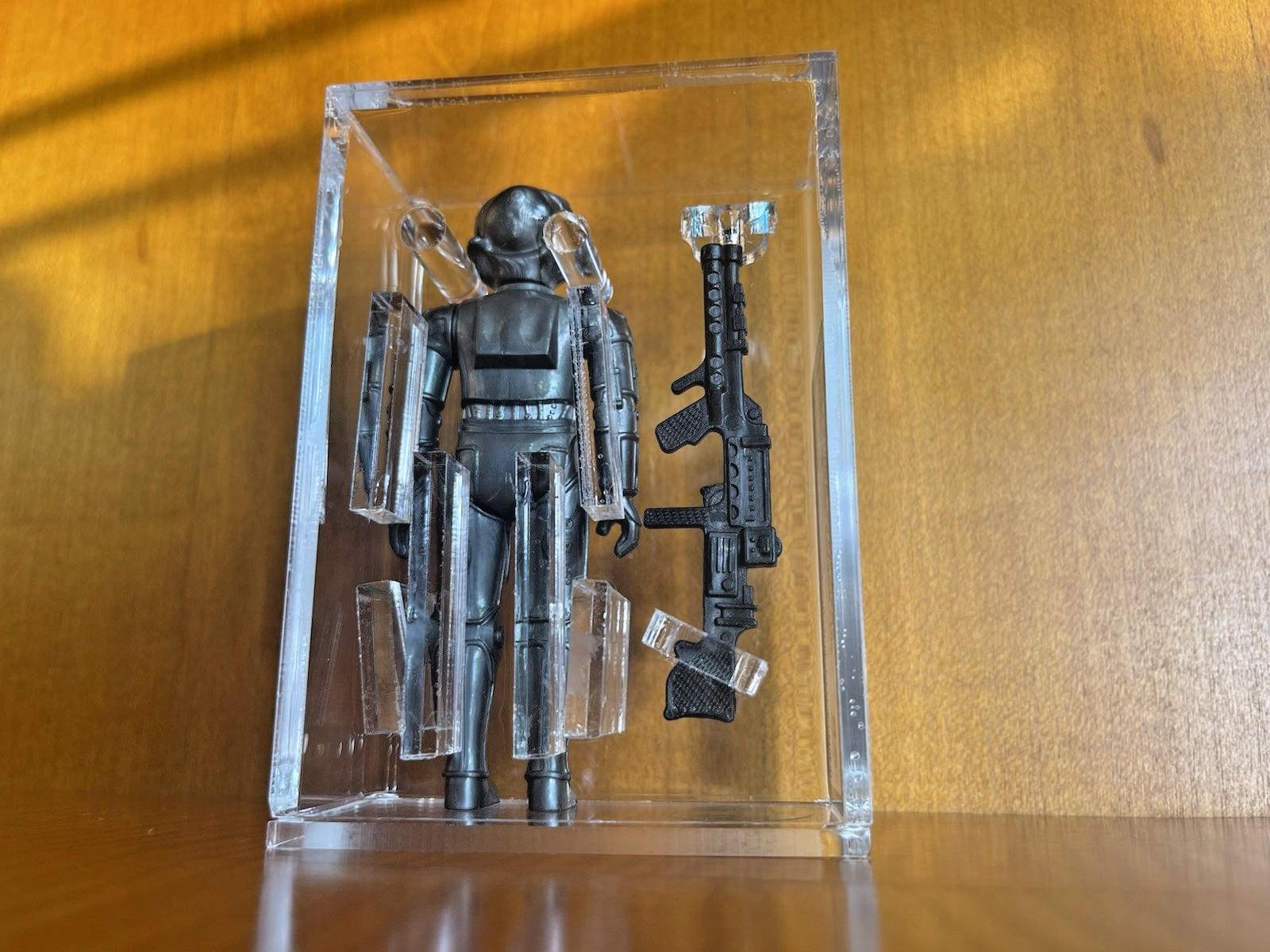Zuckuss sold