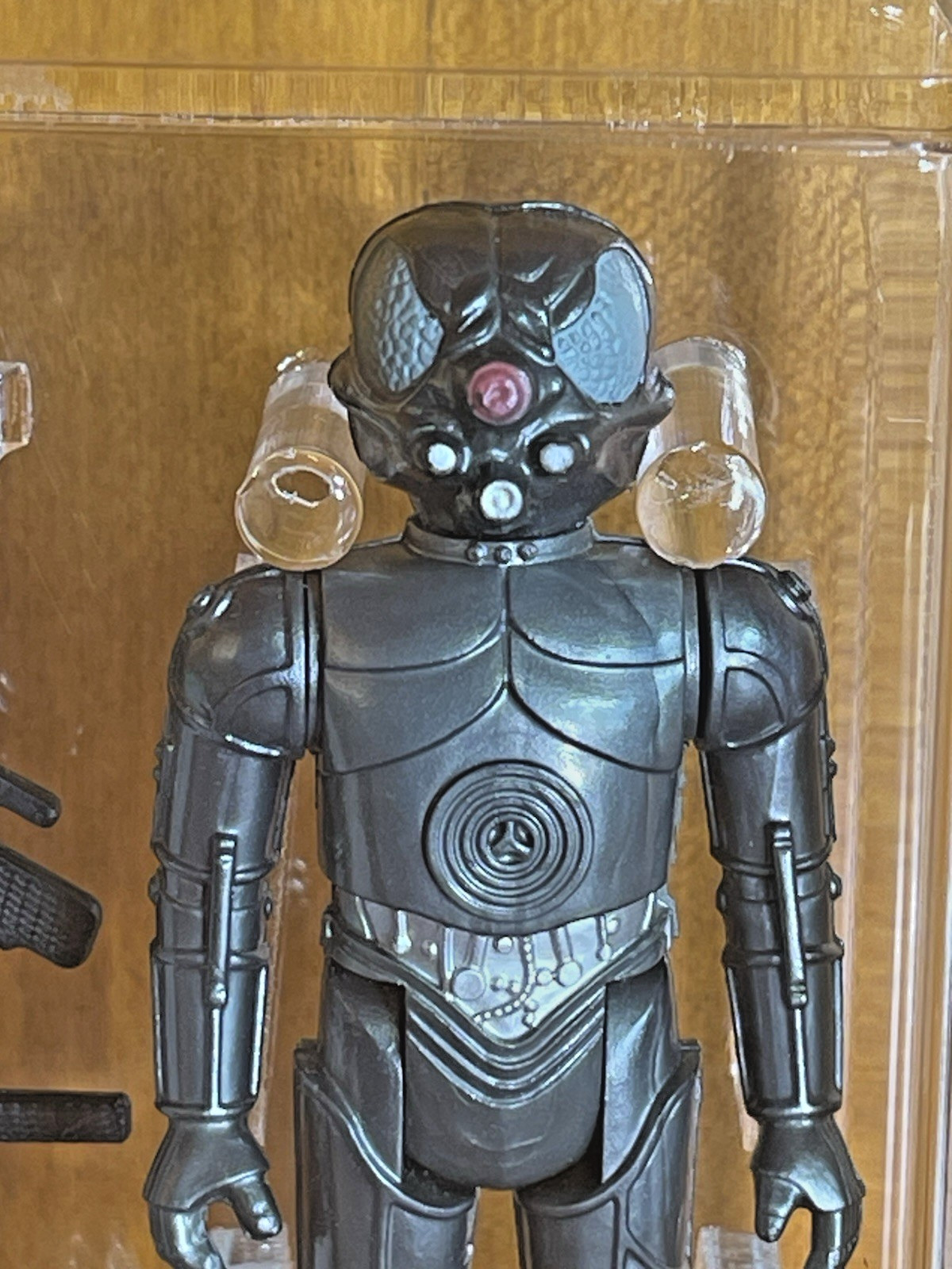 Zuckuss sold