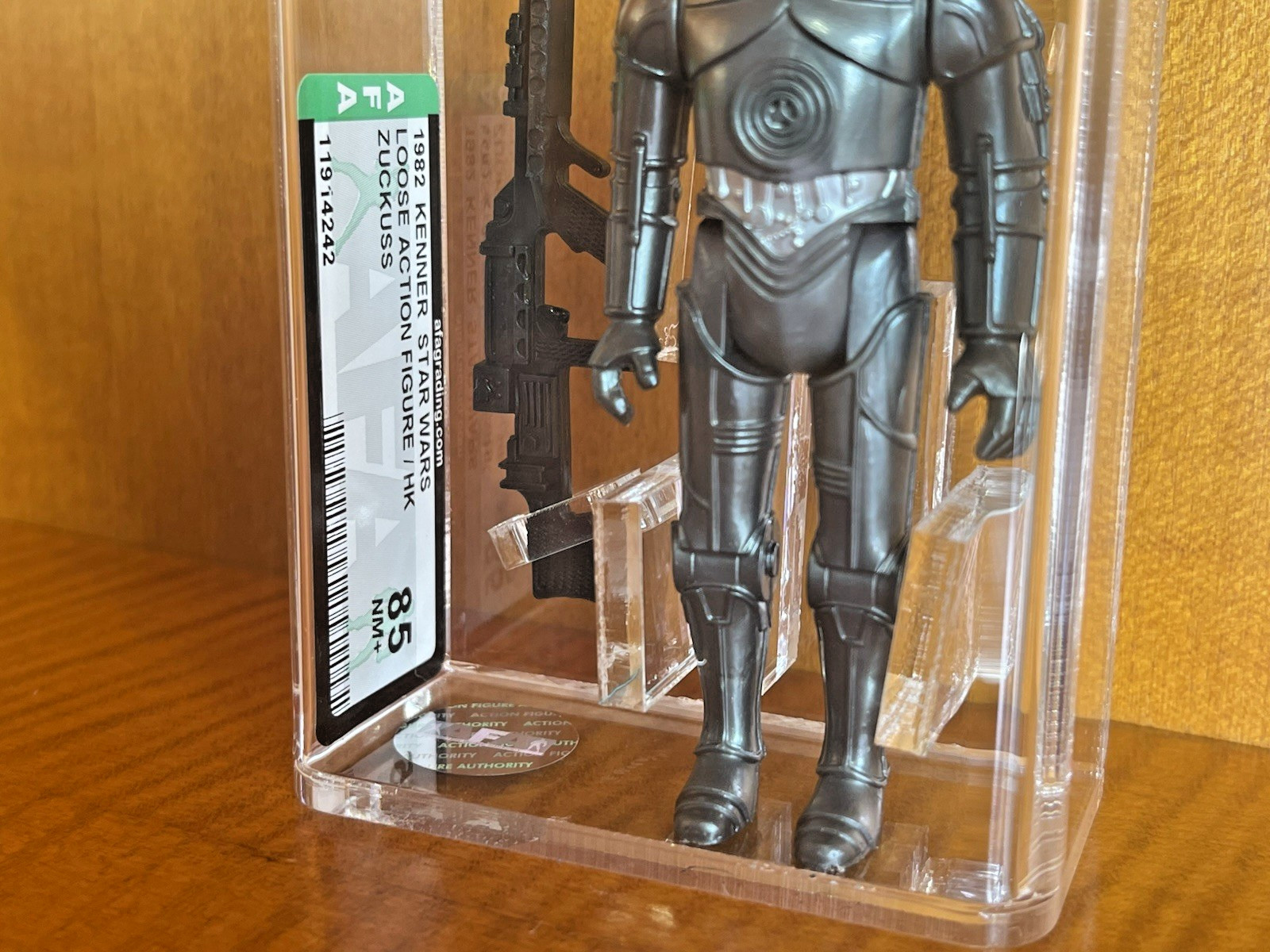 Zuckuss sold