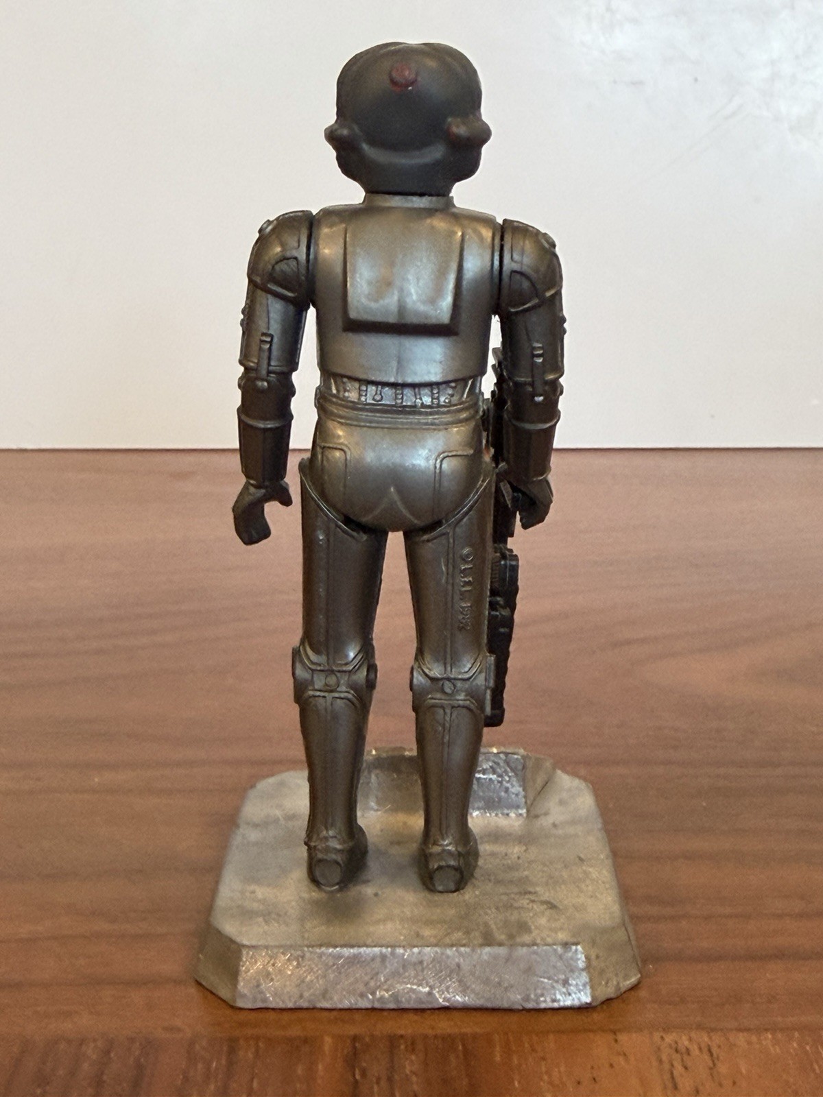 Zuckuss sold