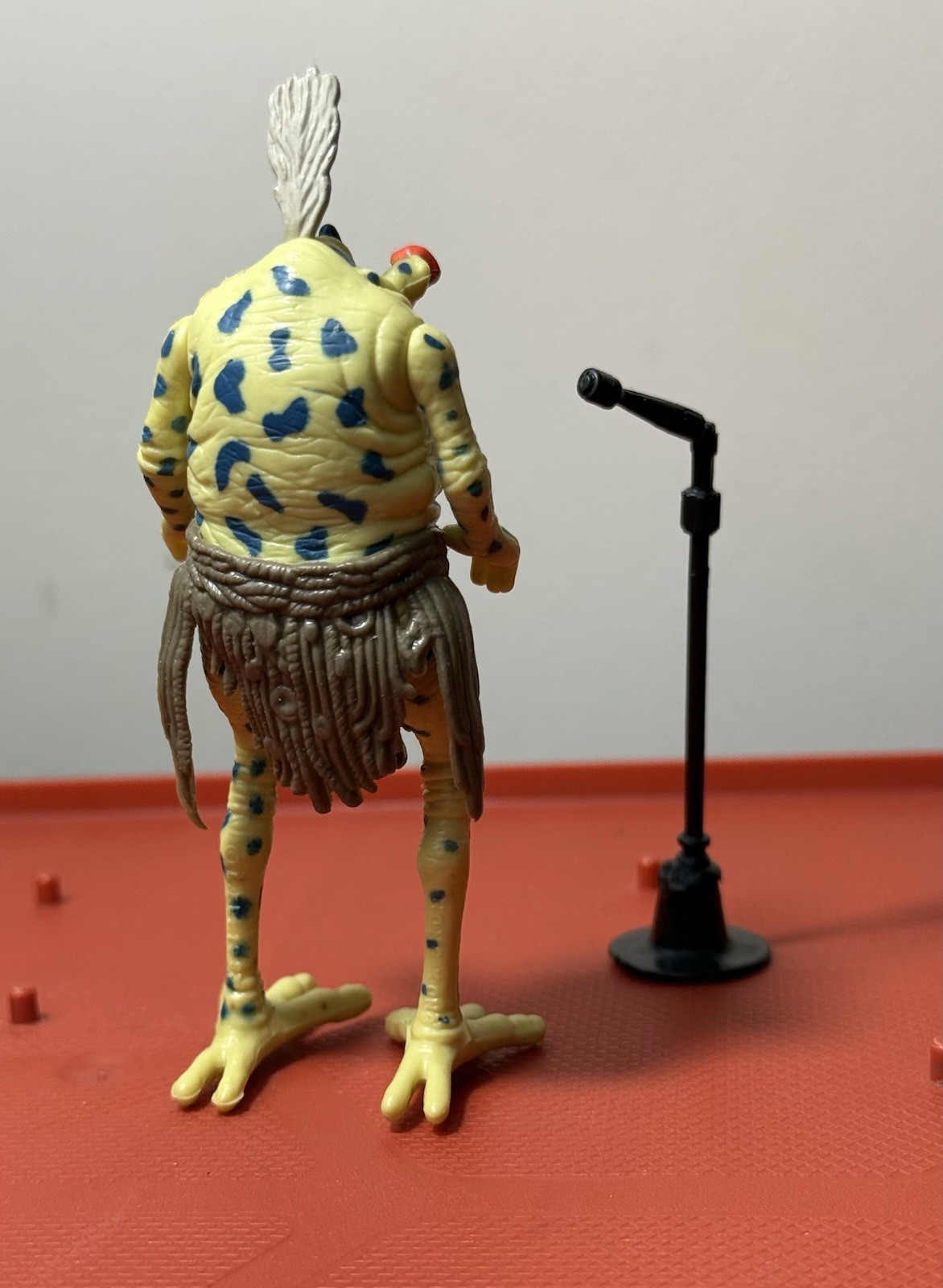 Sy Snootles sold