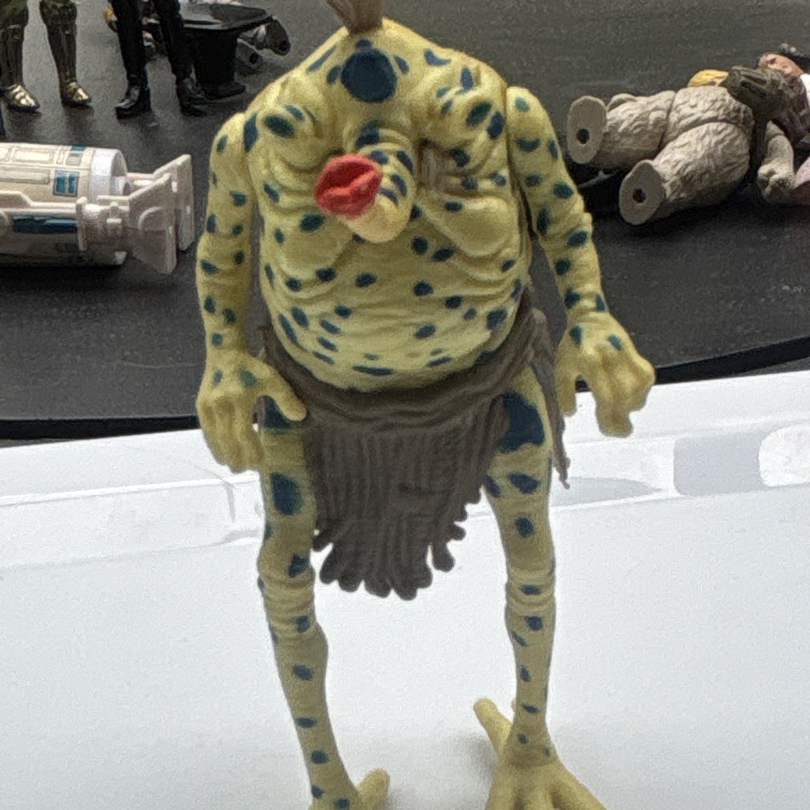 Sy Snootles sold