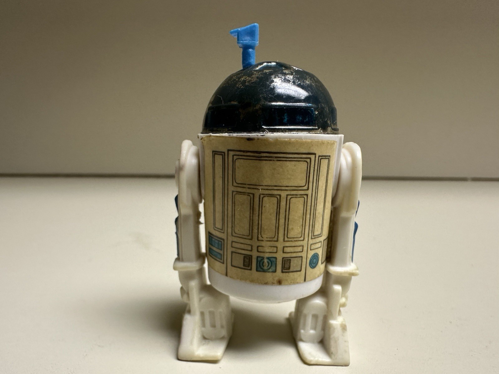 R2-D2 (Artoo-Detoo) (with Sensorscope) sold