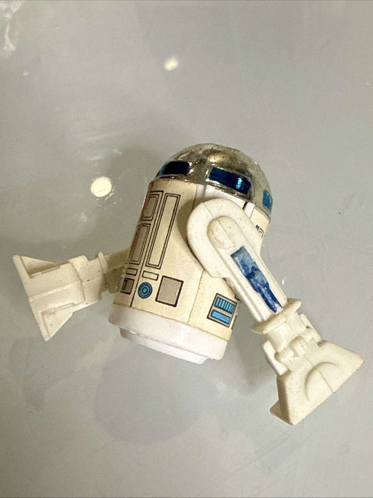R2-D2 (Artoo-Detoo) (with Sensorscope) sold