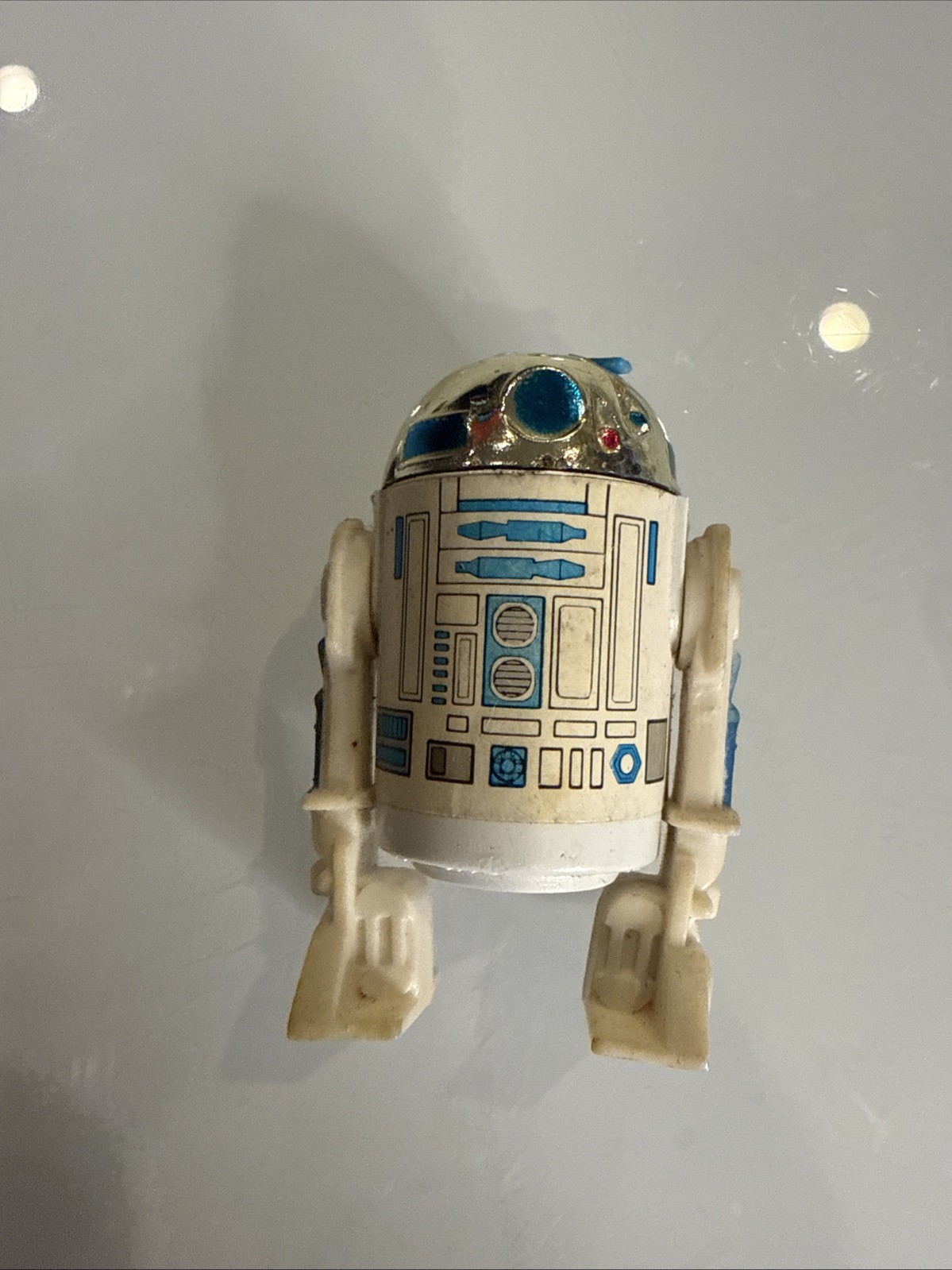 R2-D2 (Artoo-Detoo) (with Sensorscope) sold