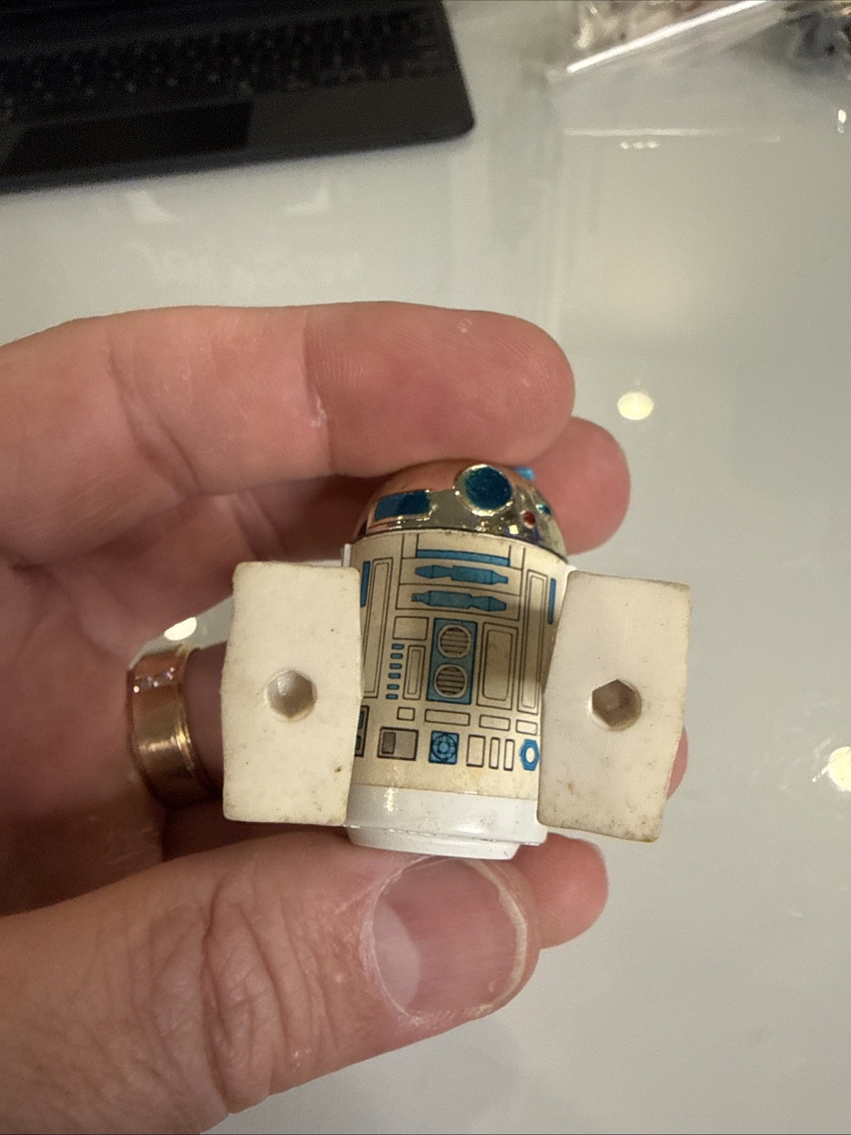 R2-D2 (Artoo-Detoo) (with Sensorscope) sold
