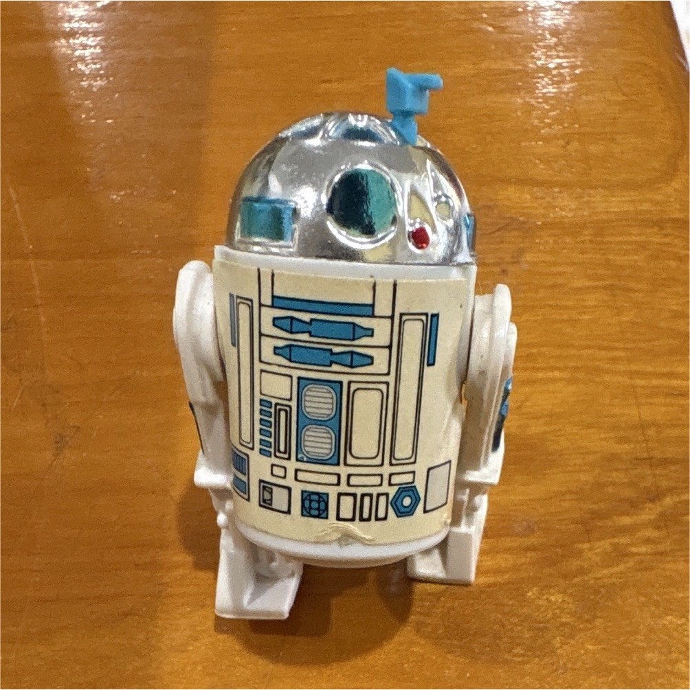 R2-D2 (Artoo-Detoo) (with Sensorscope) sold