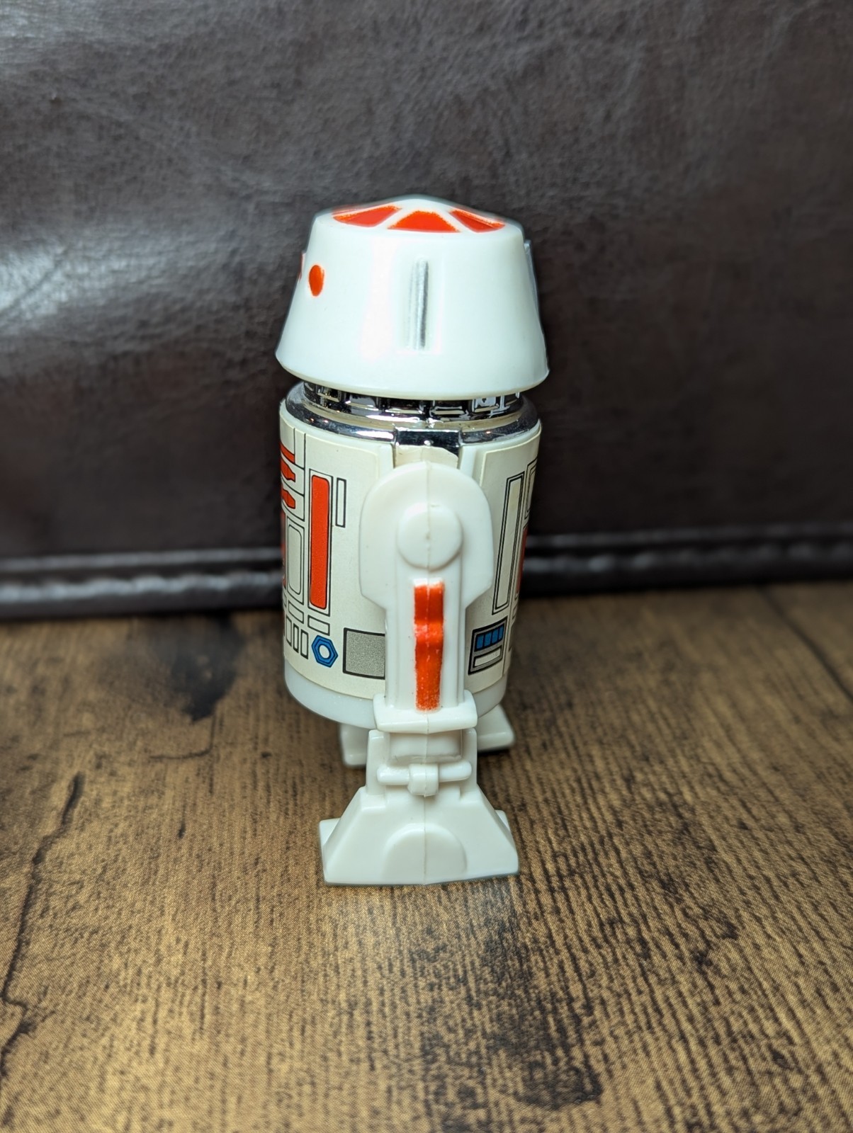 R5-D4 (Arfive-Defour) sold