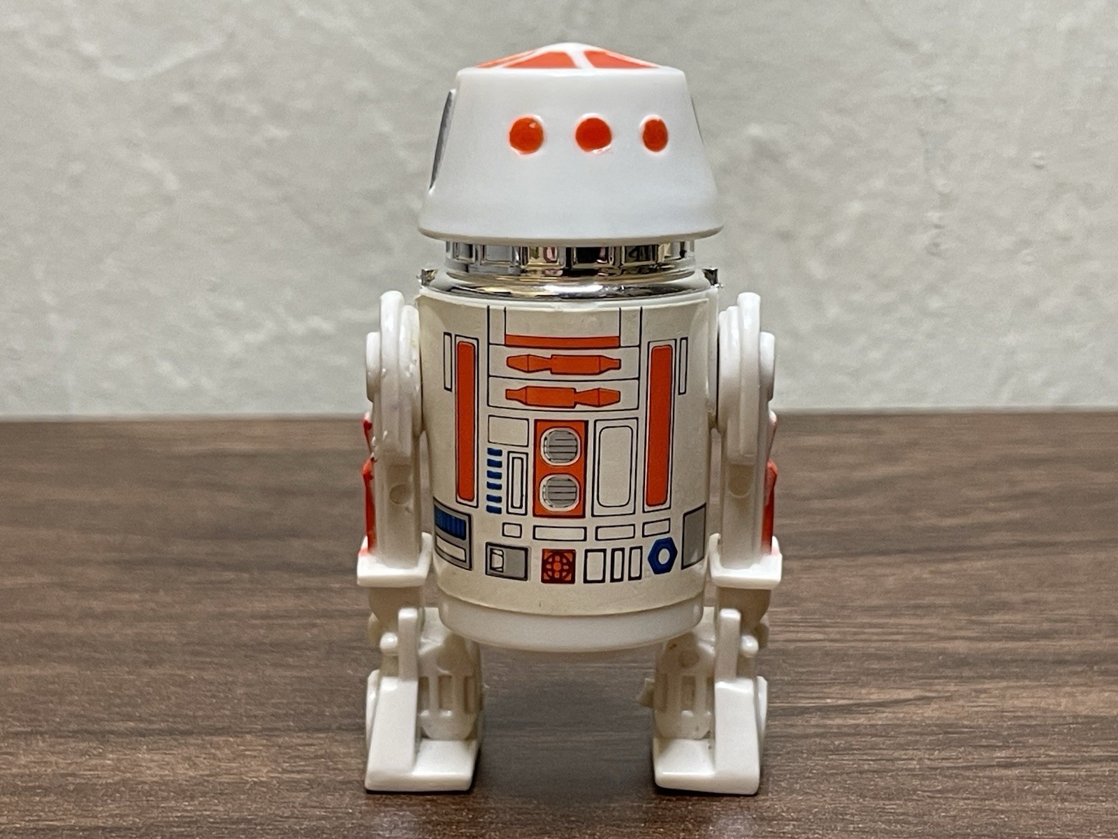 R5-D4 (Arfive-Defour) sold