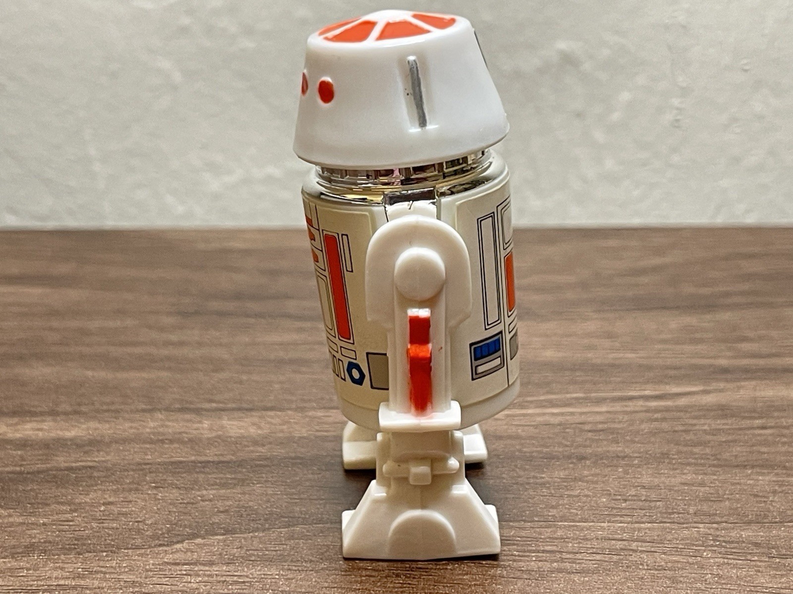 R5-D4 (Arfive-Defour) sold