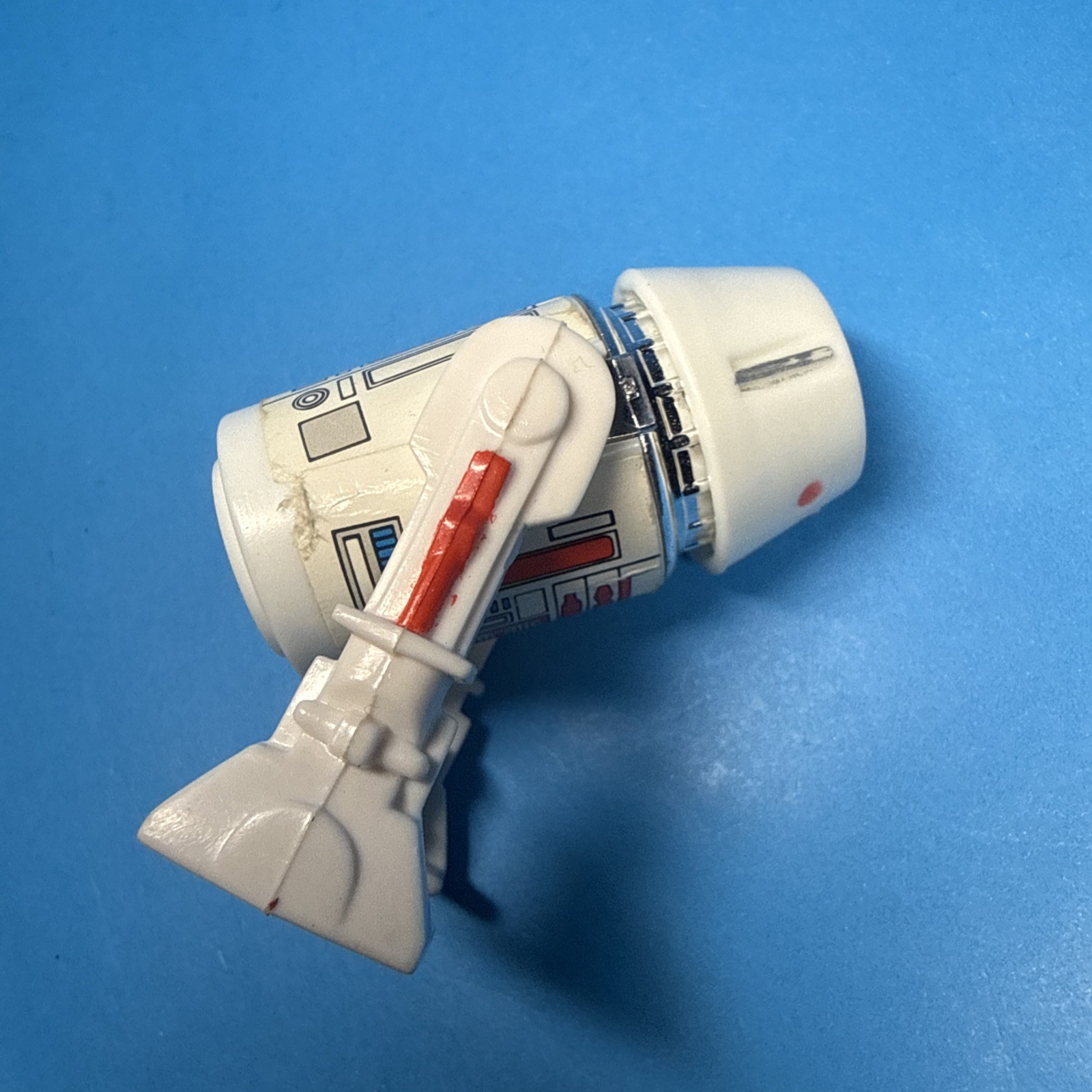 R5-D4 (Arfive-Defour) sold