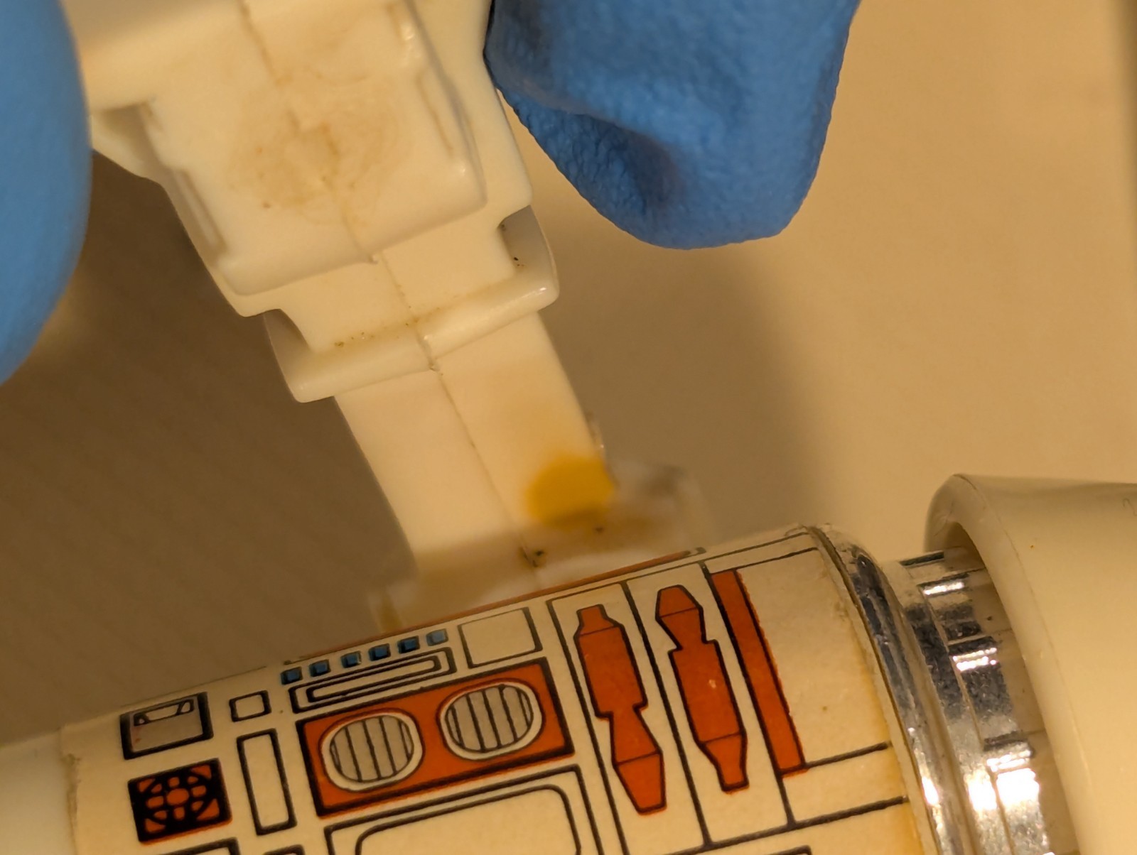 R5-D4 (Arfive-Defour) sold