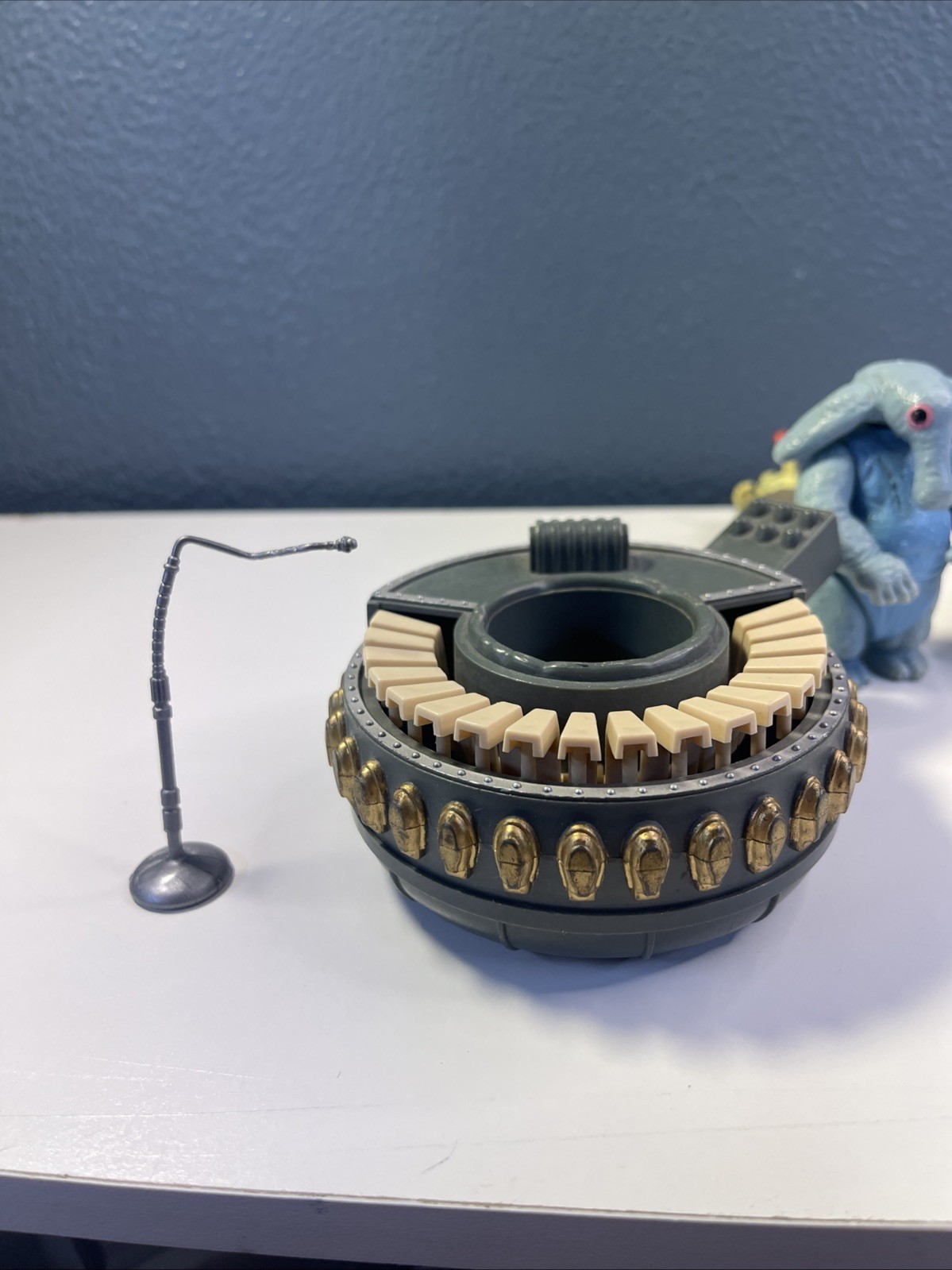 Sy Snootles & The Rebo Band sold