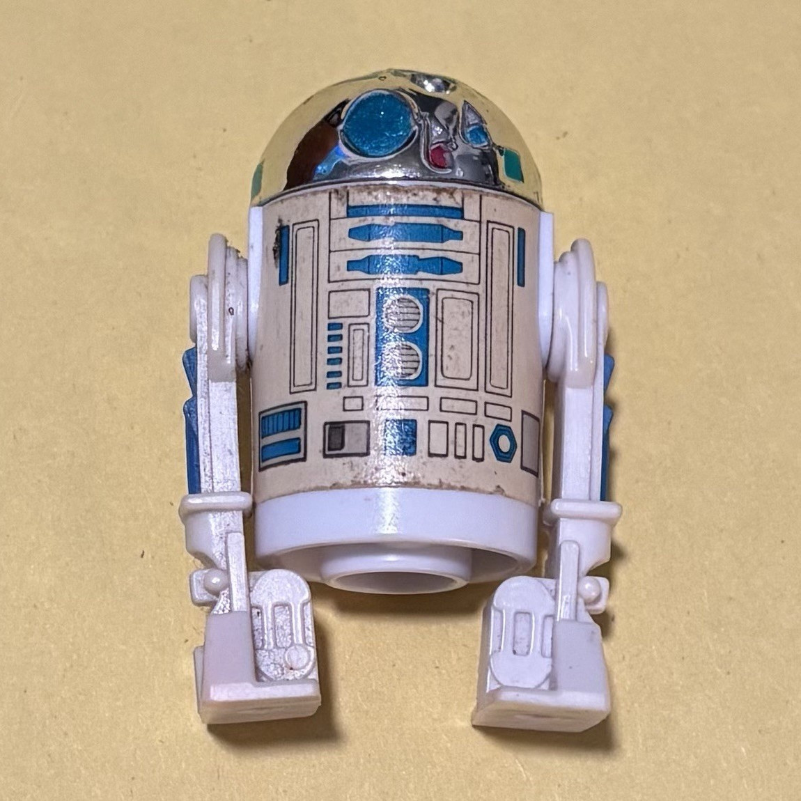 R2-D2 (Artoo-Detoo) with pop-up Lightsaber sold