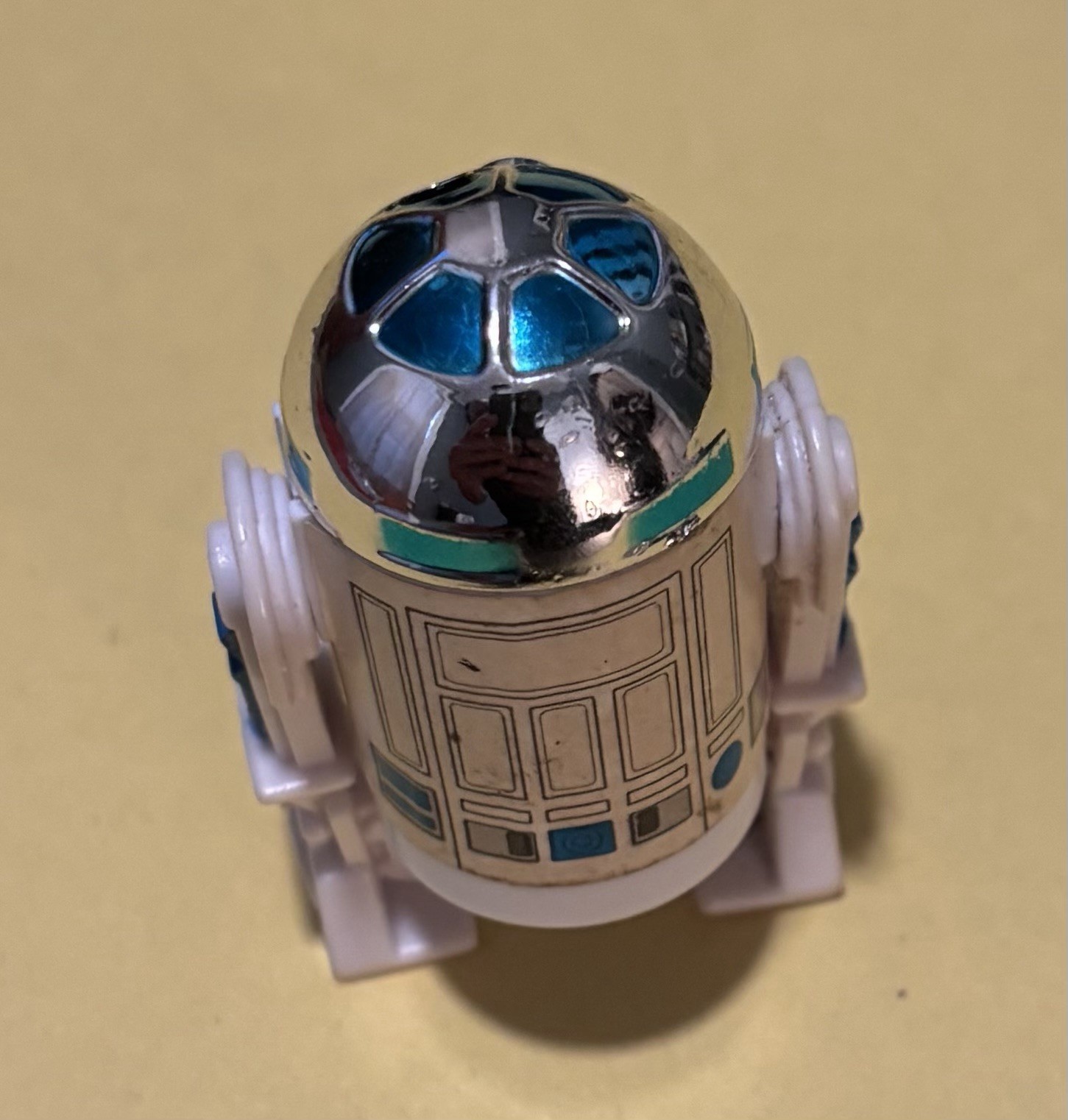 R2-D2 (Artoo-Detoo) with pop-up Lightsaber sold