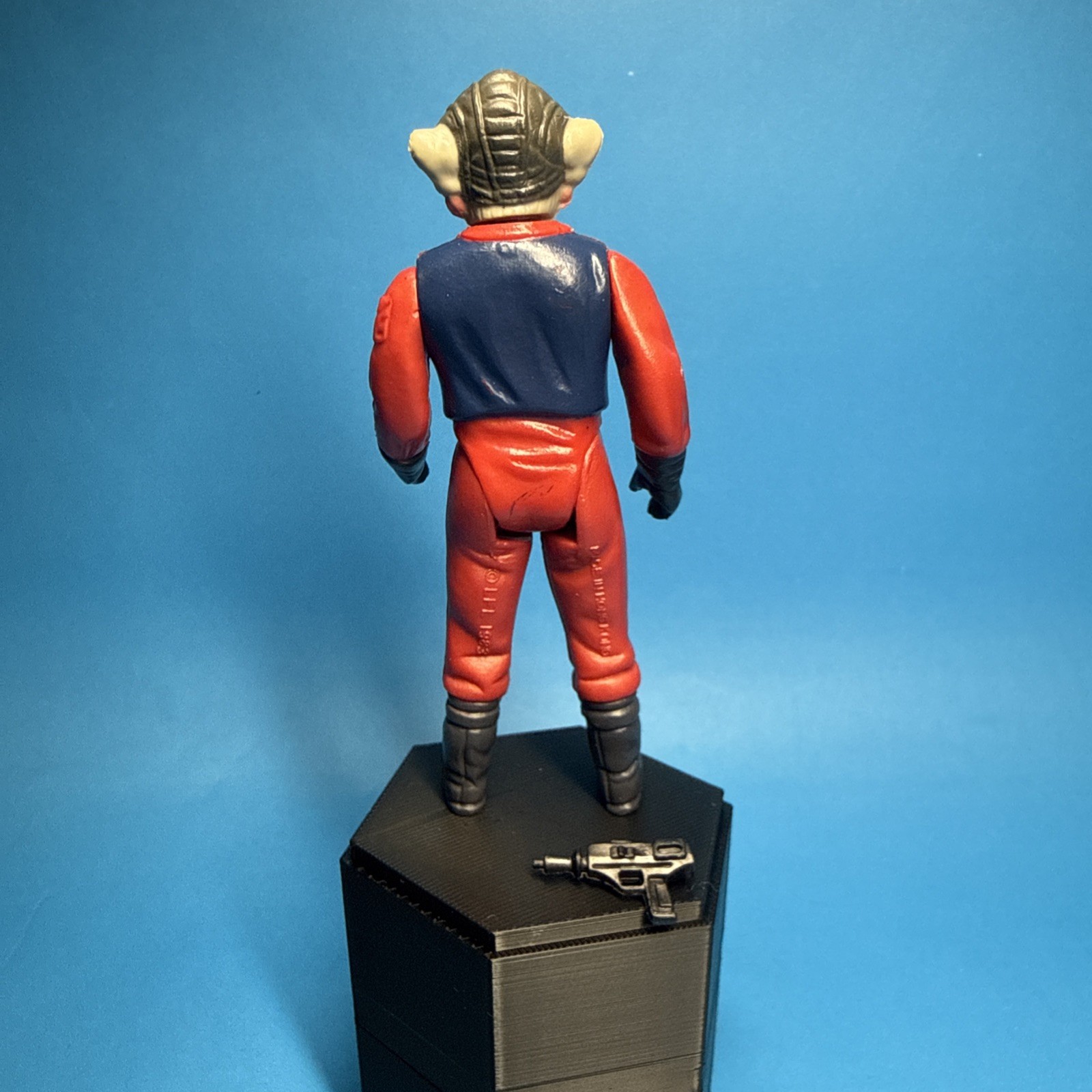 Nien Nunb sold