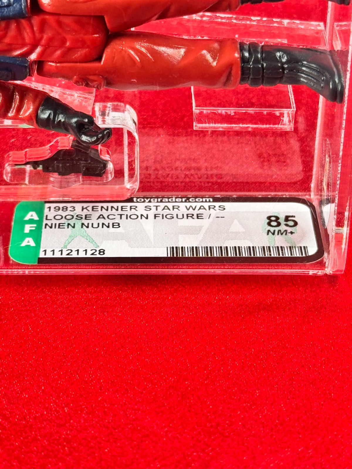 Nien Nunb sold