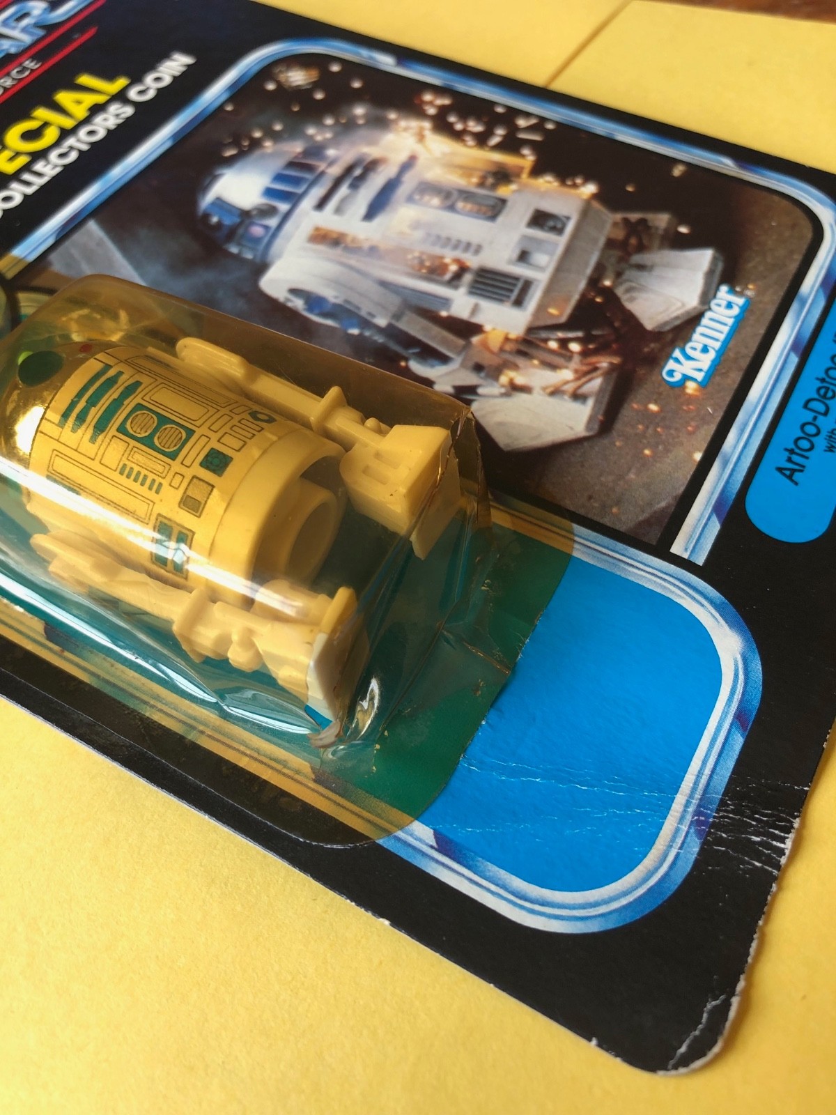 R2-D2 (Artoo-Detoo) with pop-up Lightsaber sold