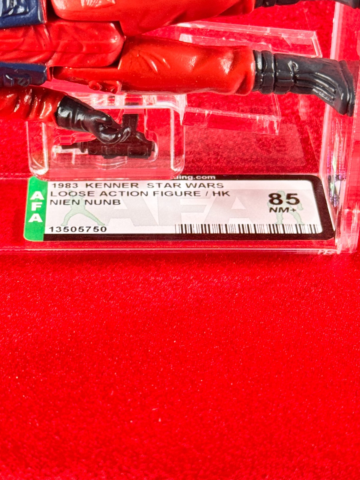 Nien Nunb sold