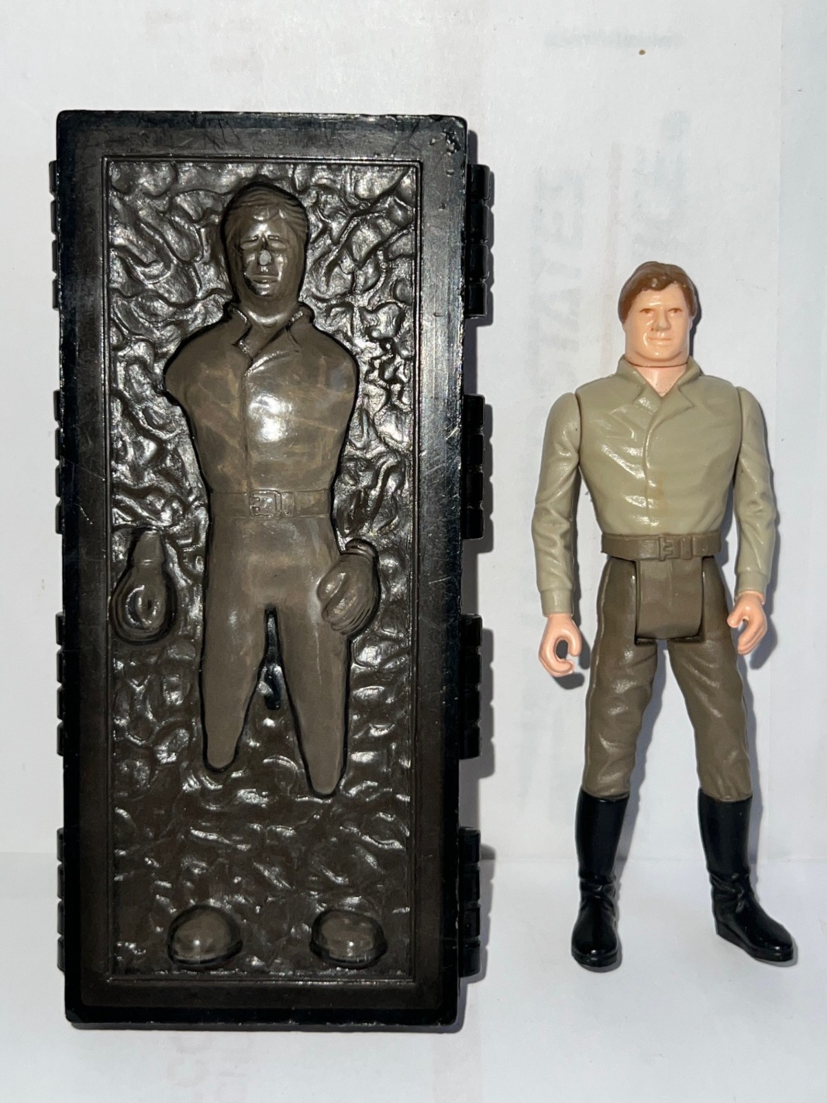 Han Solo (In Carbonite Chamber) sold