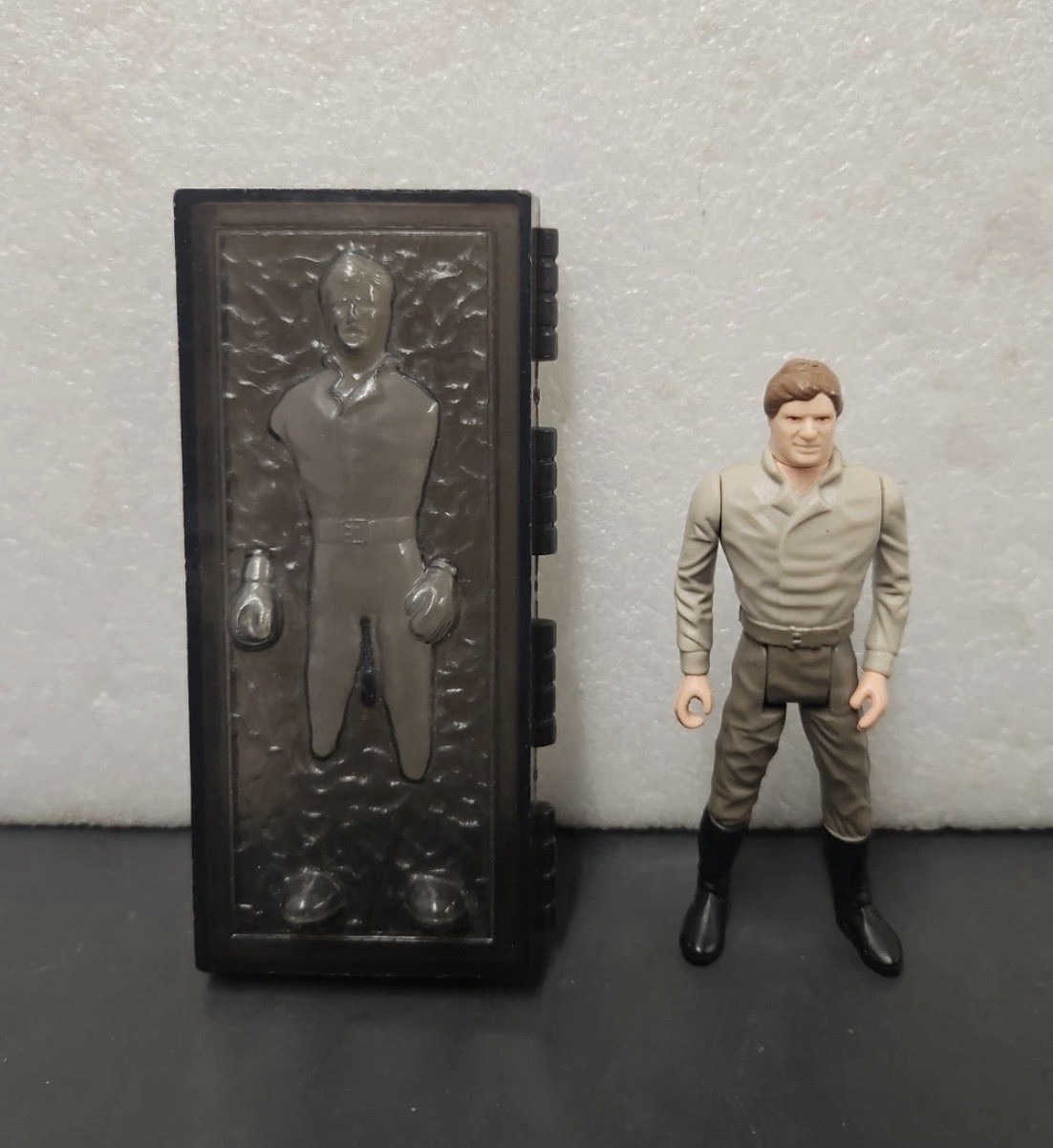 Han Solo (In Carbonite Chamber) sold