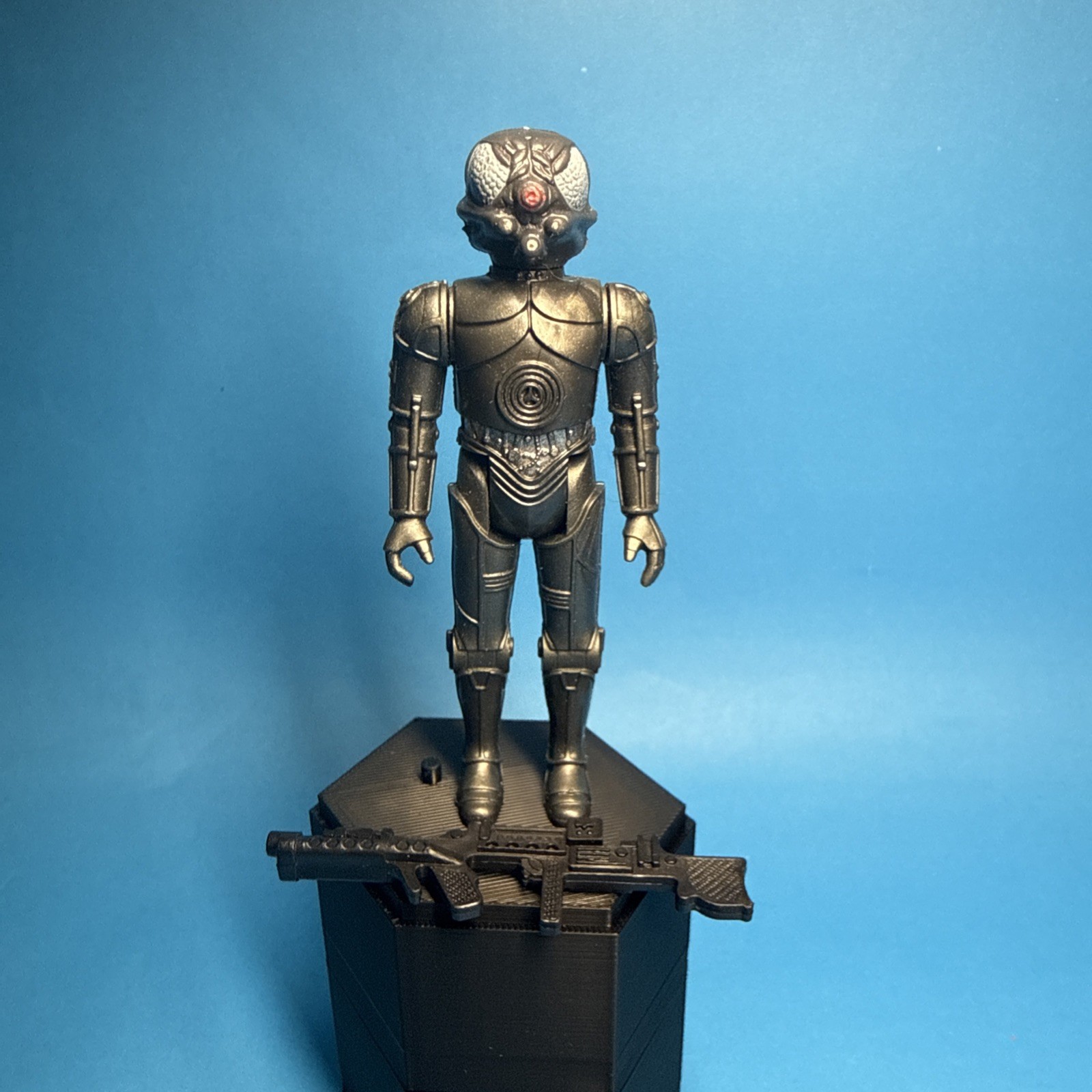 Zuckuss sold
